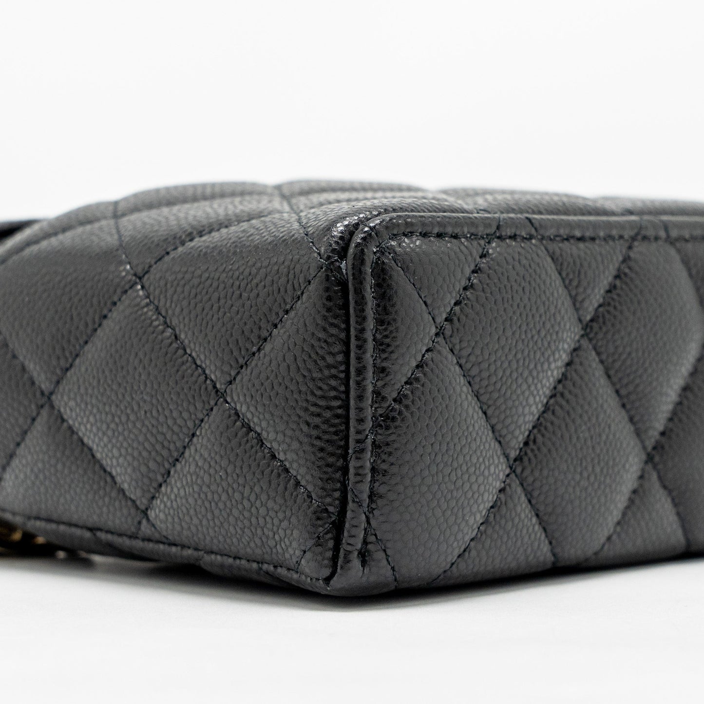 Chanel 25p CC top handle vanity with chain caviar black LGHW (microchip)