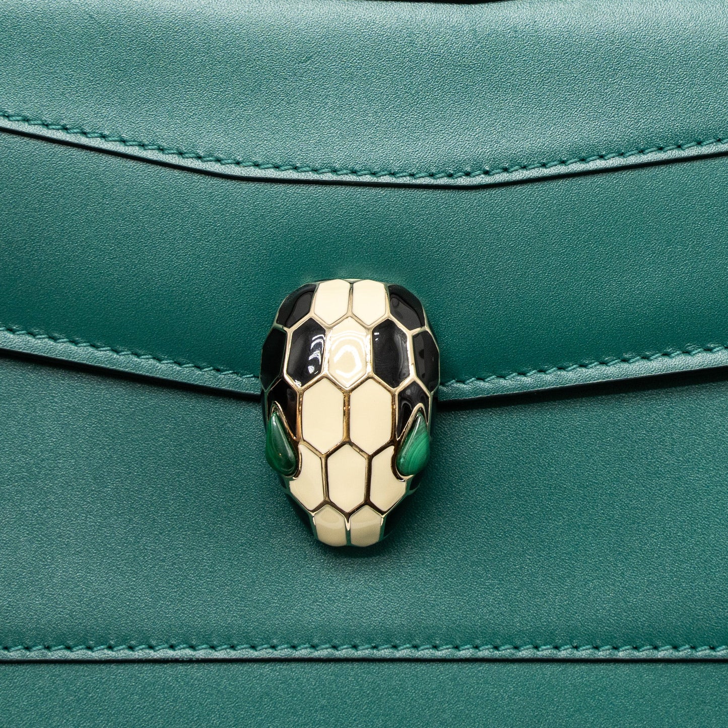 Bvlgari Serpenti Forever Shoulder Bag Calfskin Green LGHW