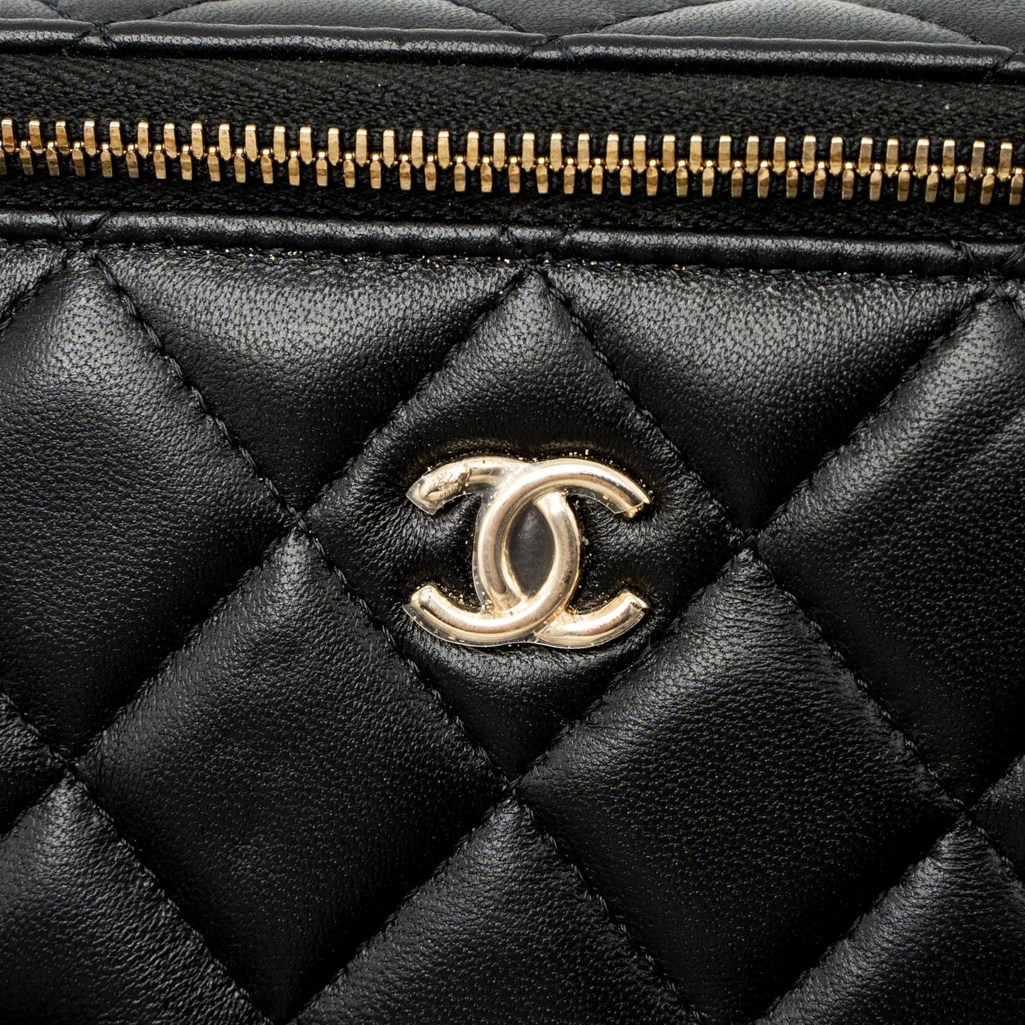 Chanel 23C Pearl Crush Long Vanity with Chain Lambskin Black LGHW (Microchip)
