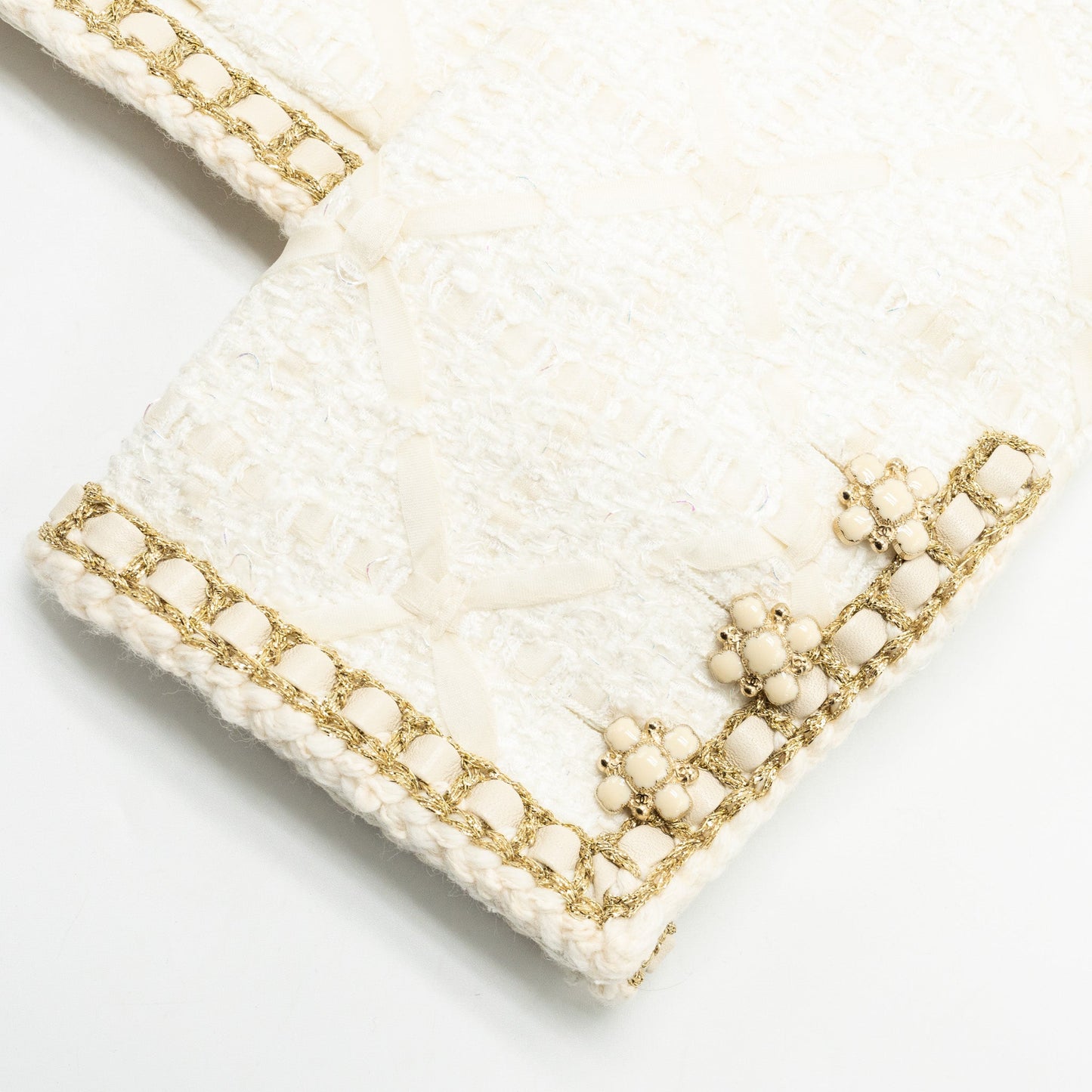 Chanel Size 34 Tweed Jacket White/Gold