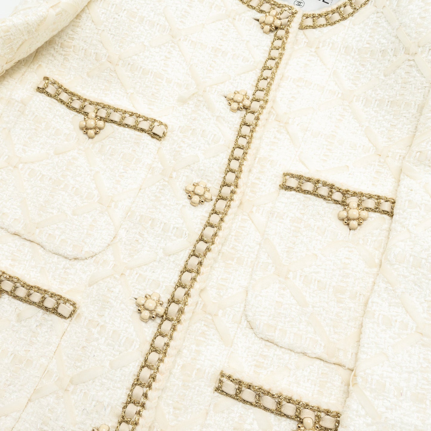 Chanel Size 34 Tweed Jacket White/Gold