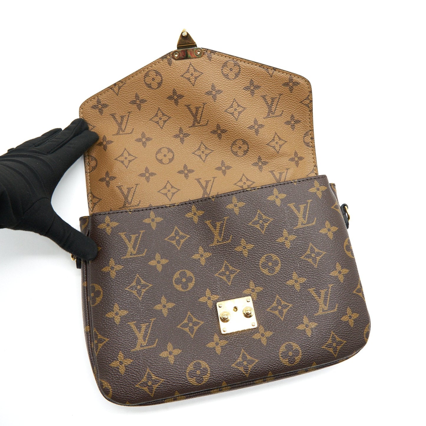 Louis Vuitton Pochette Metis Monogram Reverse Canvas