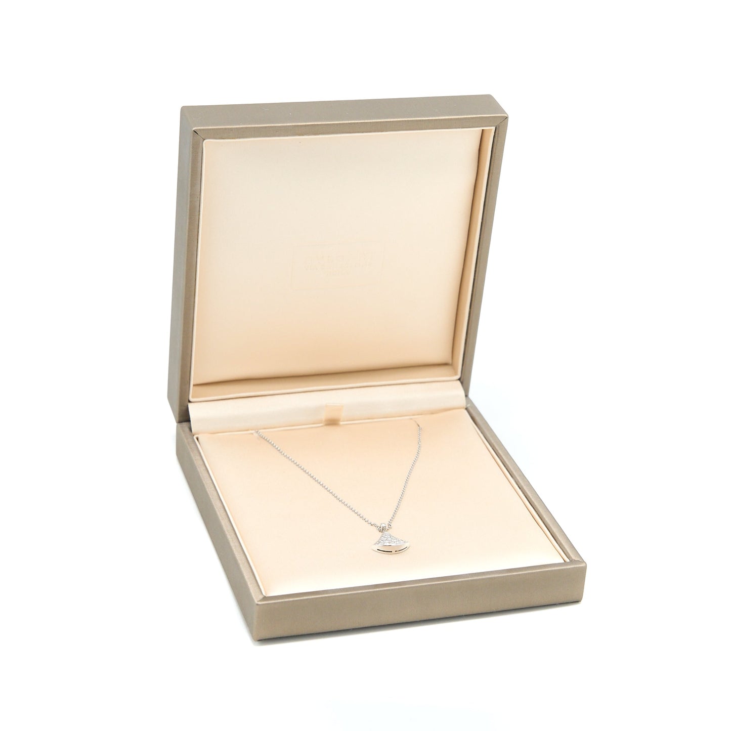 Bvlgari Diva’s Dream Necklace White Gold Diamonds