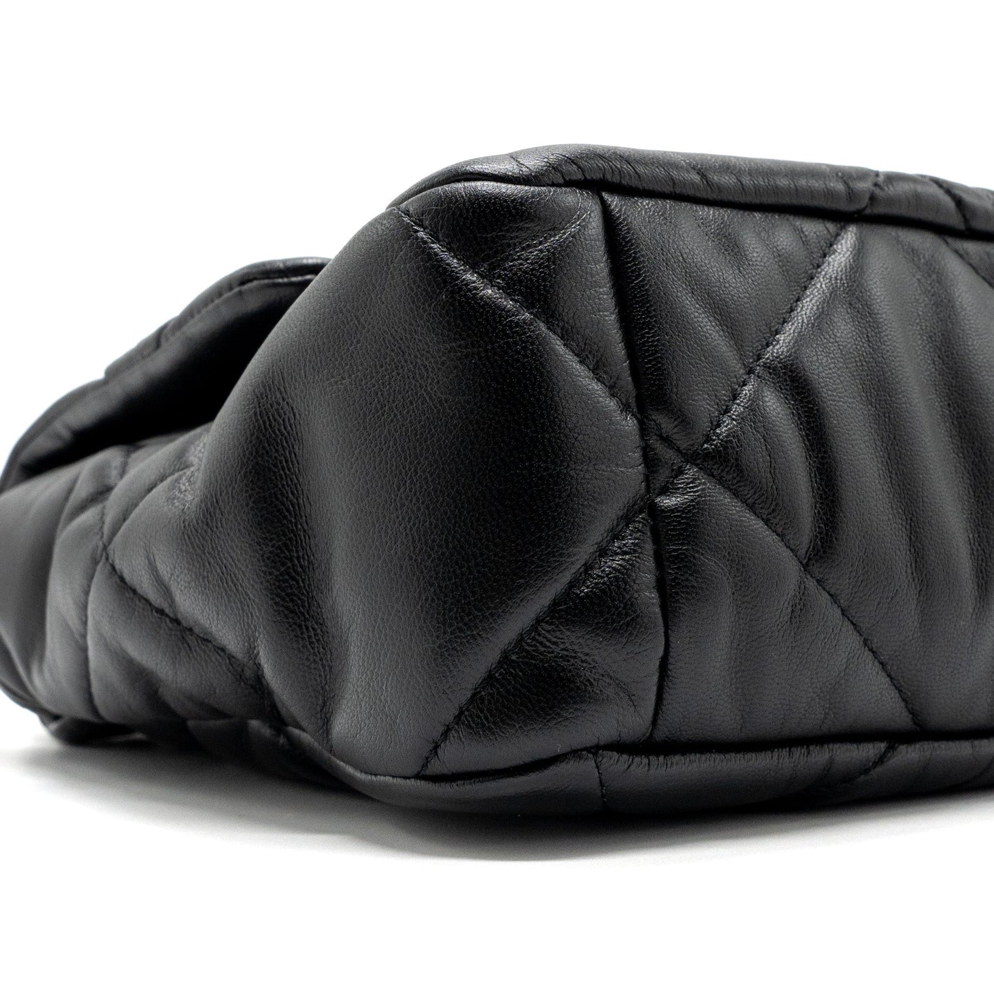 Chanel Medium 19 Bag Goatskin Black Multicolour hardware