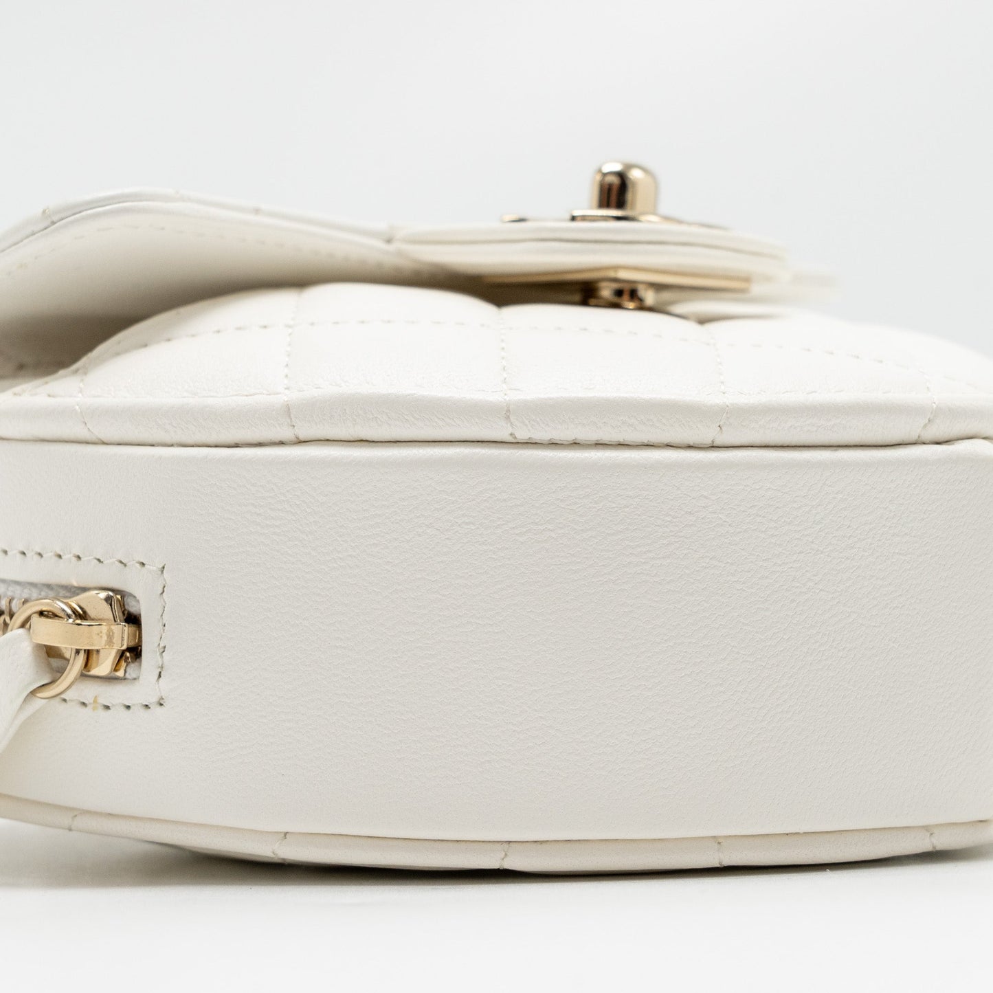 Chanel Small Heart Bag Lambskin White LGHW