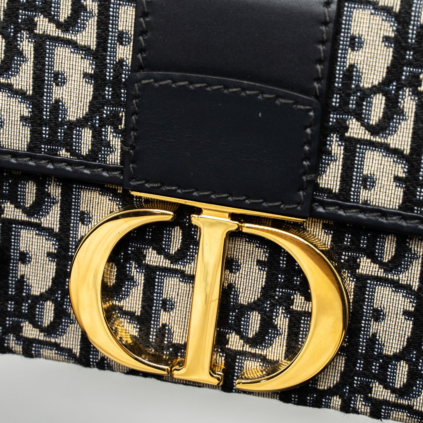 Dior 30 Montaigne Box Blue Dior Oblique Jacquard GHW