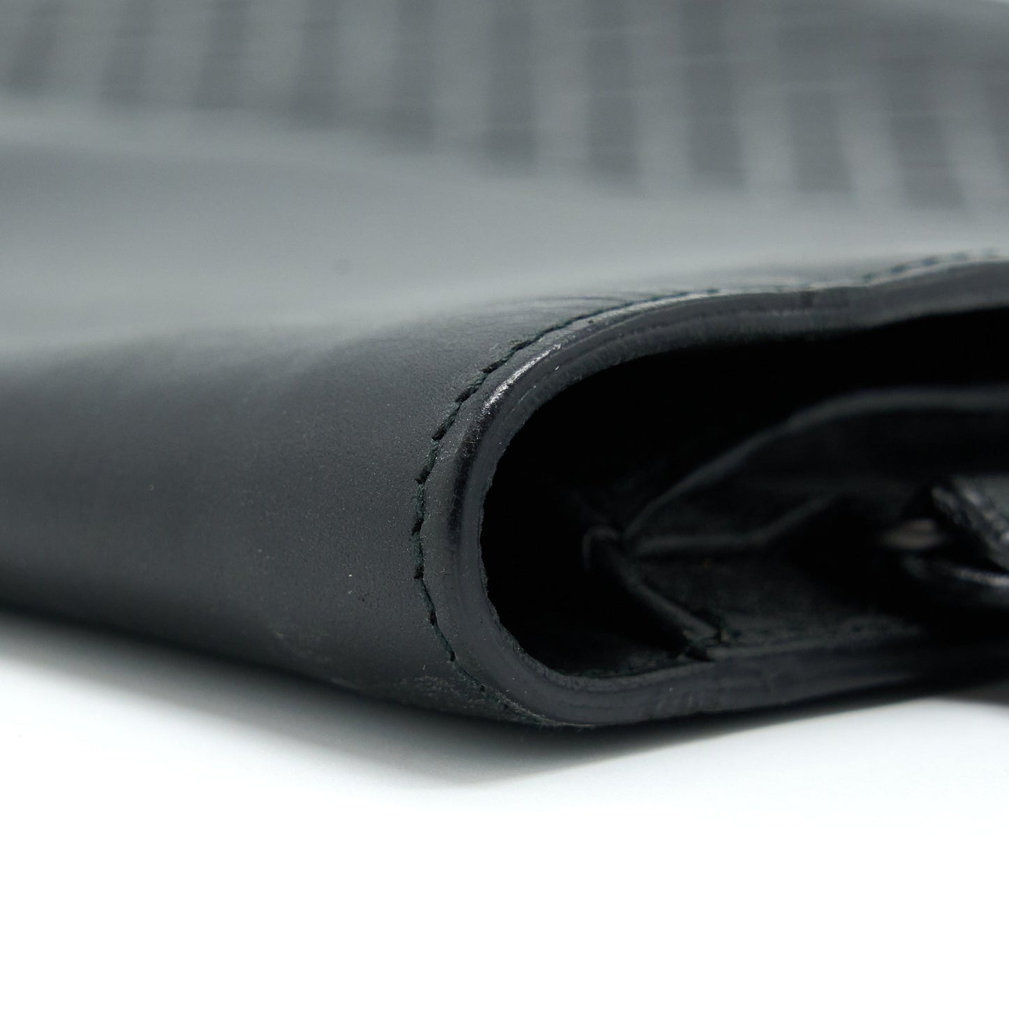 Bottega Veneta Men’s Pouch Intrecciate Black With Black Hardware