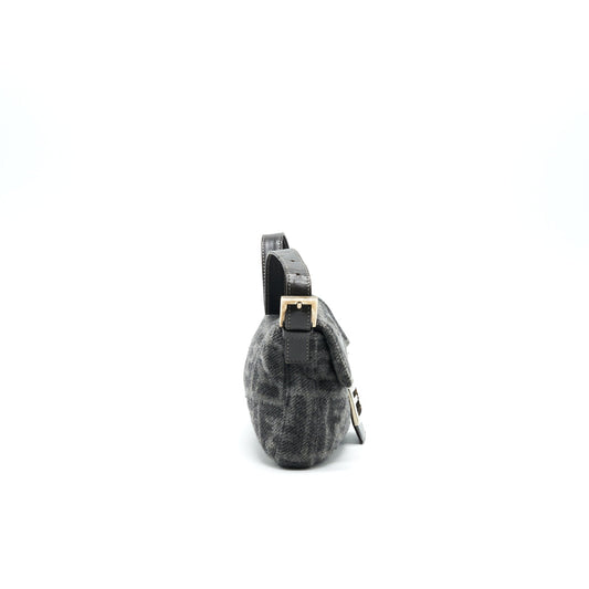FENDI BAGUETTE IN SOFT TWEED GREY