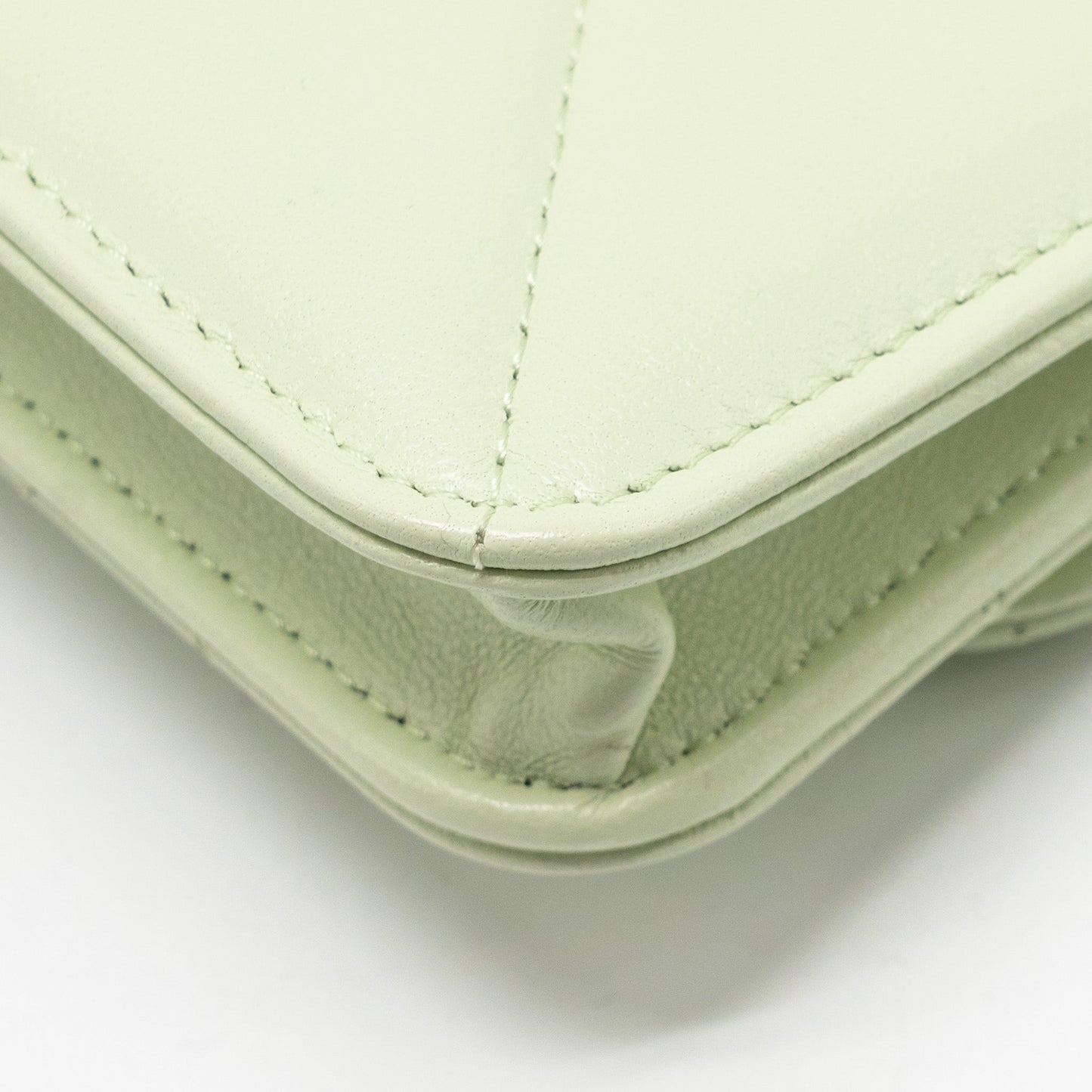 Chanel 19 Mini Clutch with Chain Lambskin Light Green Multicolour hardware