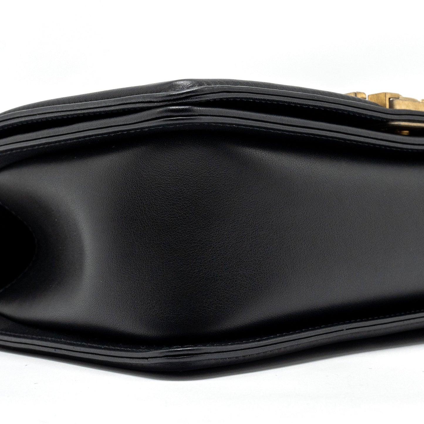 Chanel medium boy bag smooth calfskin black GHW
