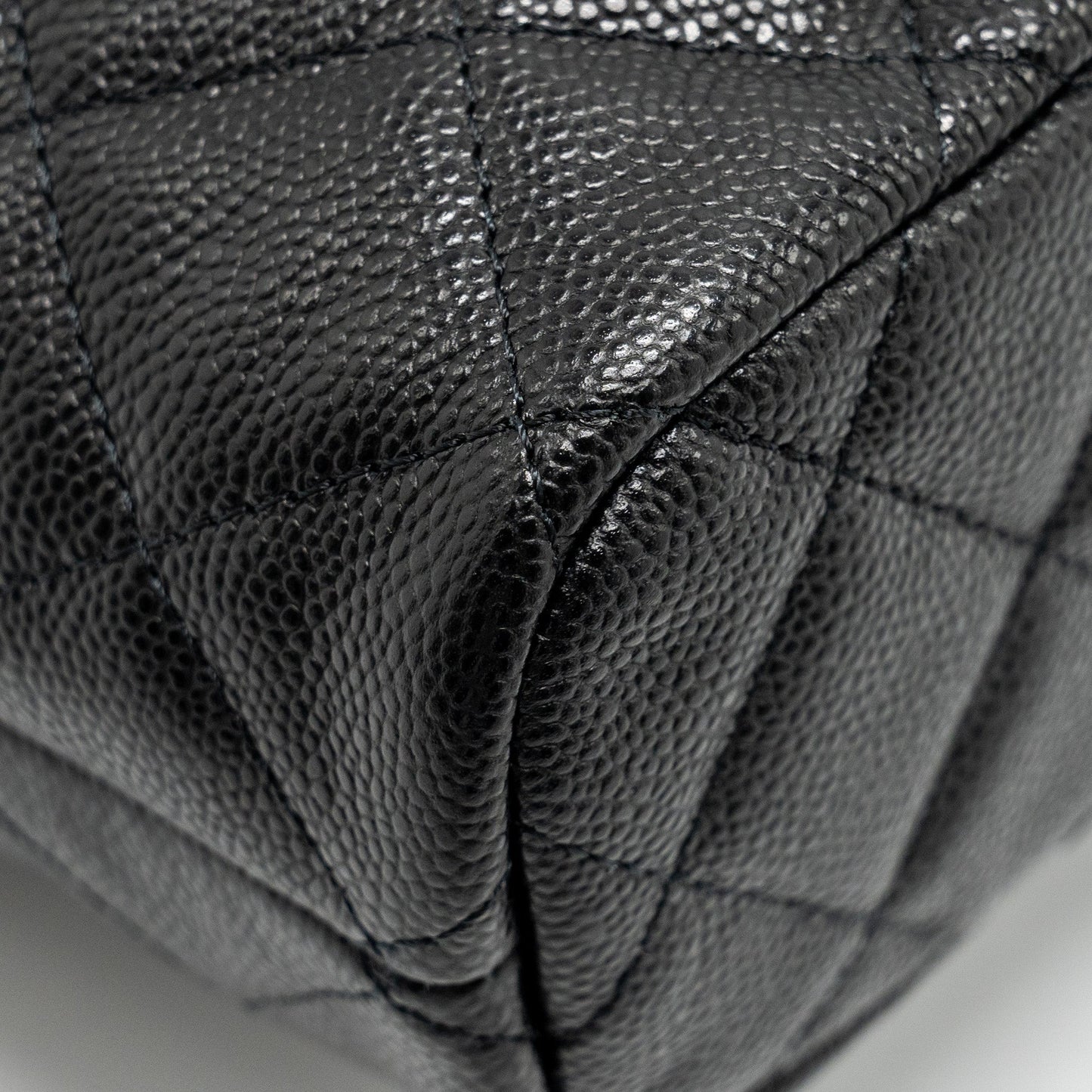Chanel 25c Quilted Hobo Bag Caviar Black GHW (microchip)
