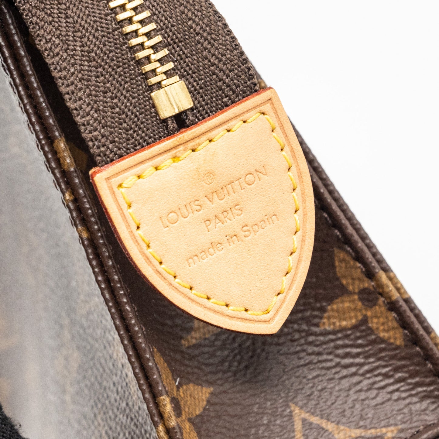 Louis Vuitton Toiletry Pochette 15 Monogram Canvas GHW