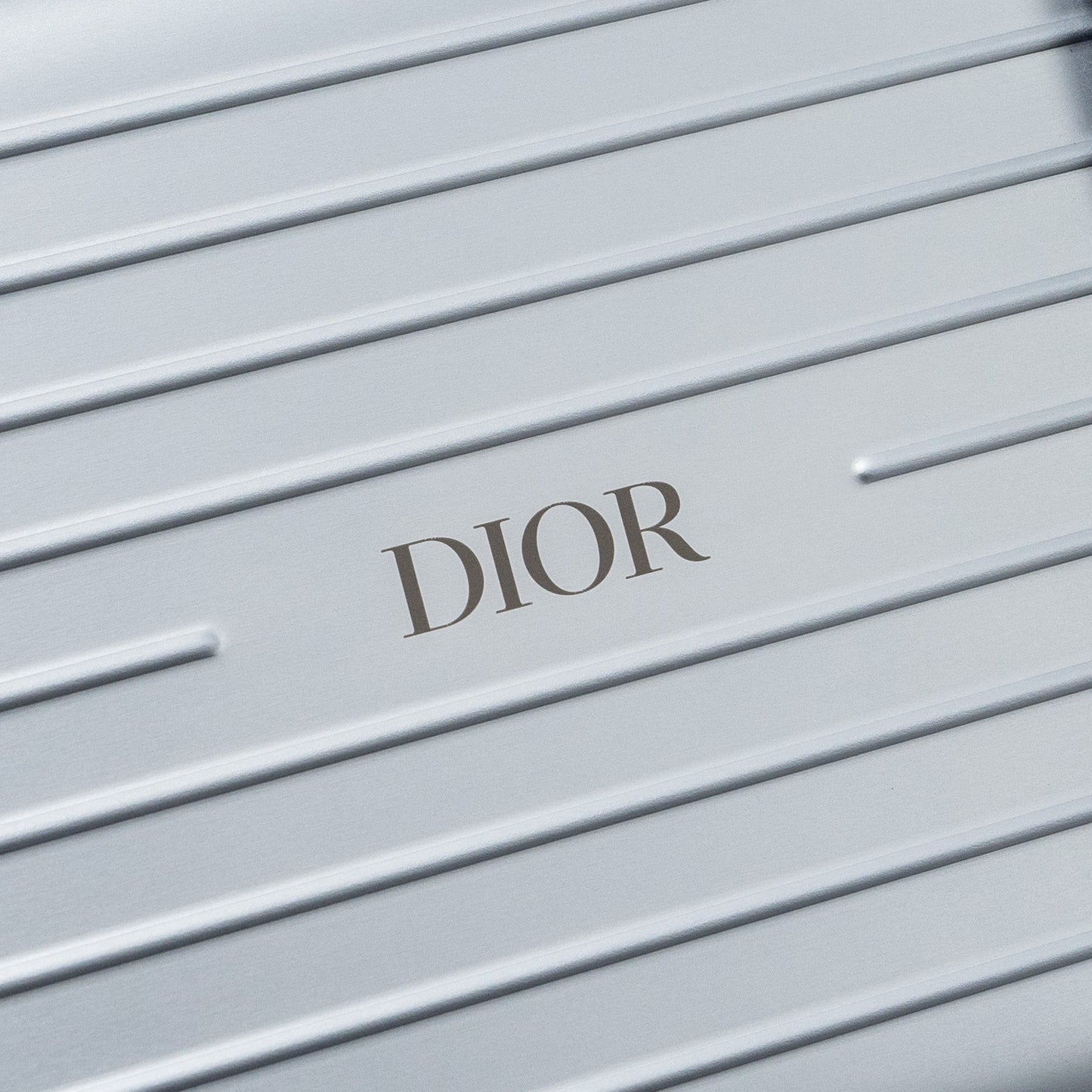 Dior X Rimowa clutch trunk bag aluminium / calfskin silver / black SHW