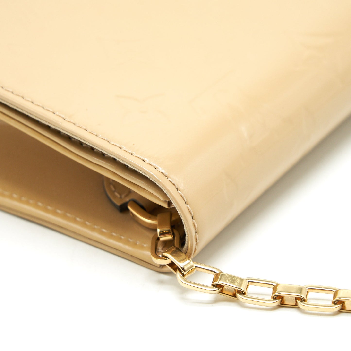 Louis Vuitton Vernis Ana Clutch Patent Leather Beige GHW