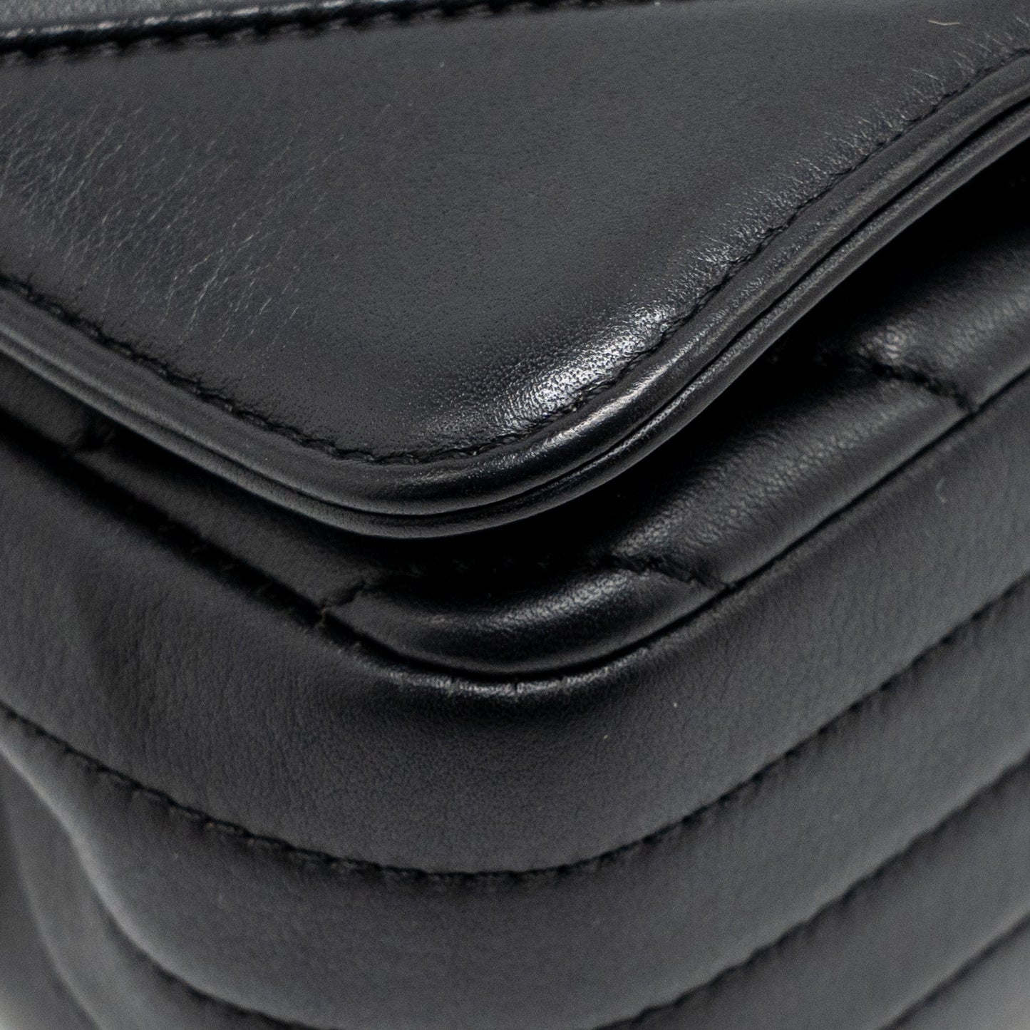 Chanel Chevron Flap bag lambskin black LGHW