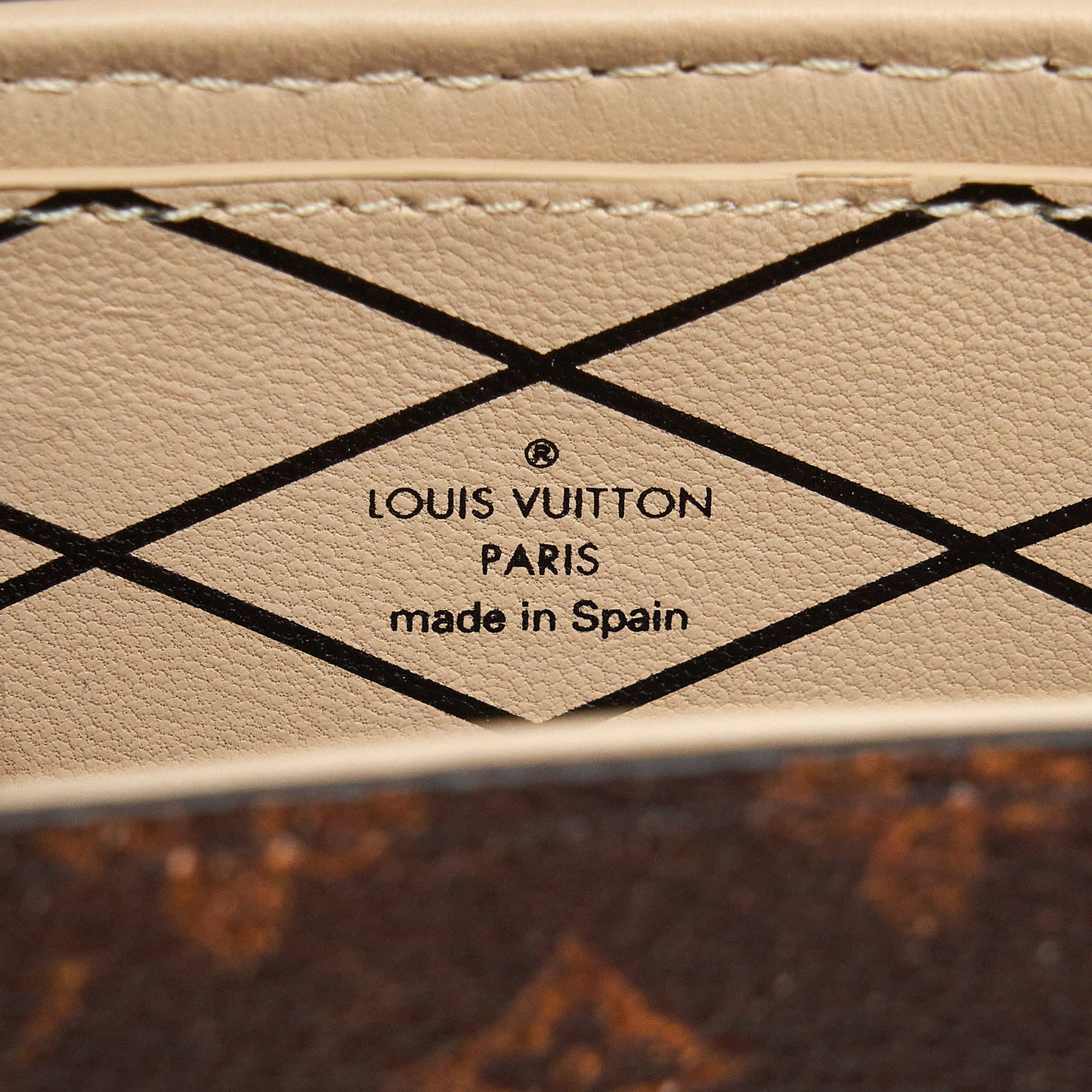 Louis Vuitton Ess Trunk Mini Bag/Bag Charm Noir