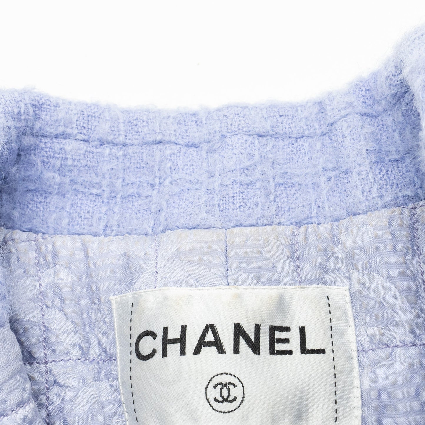 Chanel size 36 tweed jacket and Size 34 skirt suit laine wool/silk purple