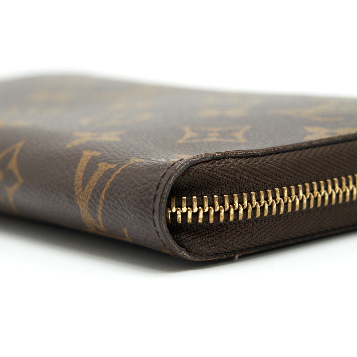 LOUIS VUITTON ZIPPY ORGANISER WALLET IN MONOGRAM