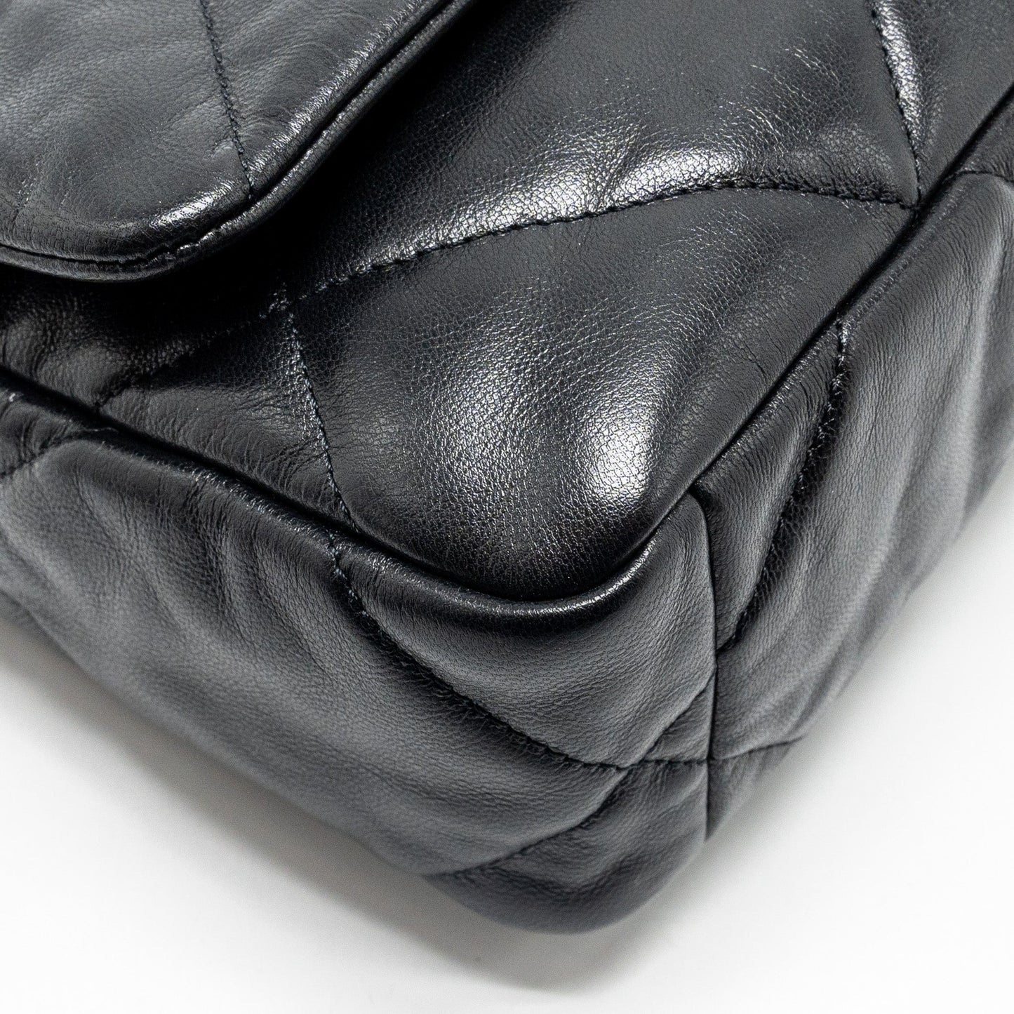 Chanel Small 19 bag goatskin black Multicolour Hardware