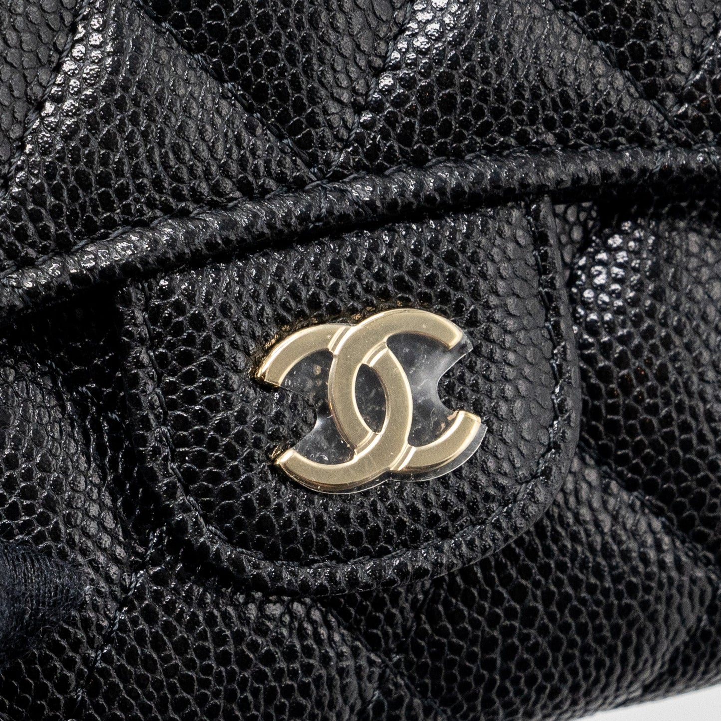 Chanel classic compact wallet caviar black GHW (microchip)