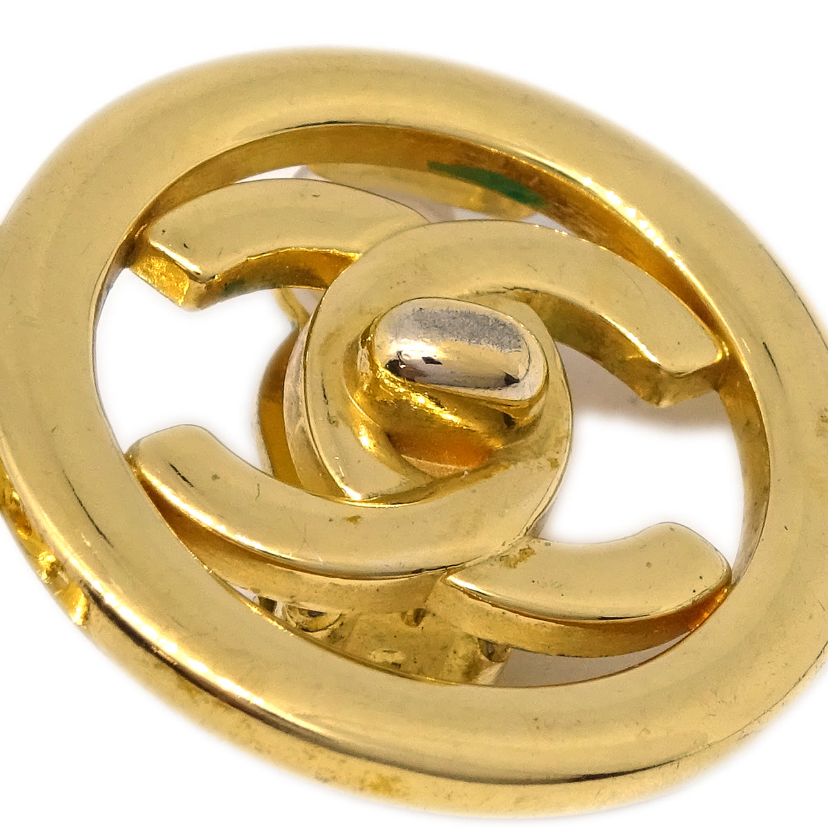 Luxury Chanel Turnlock Button Earrings Gold Clip-On 97P