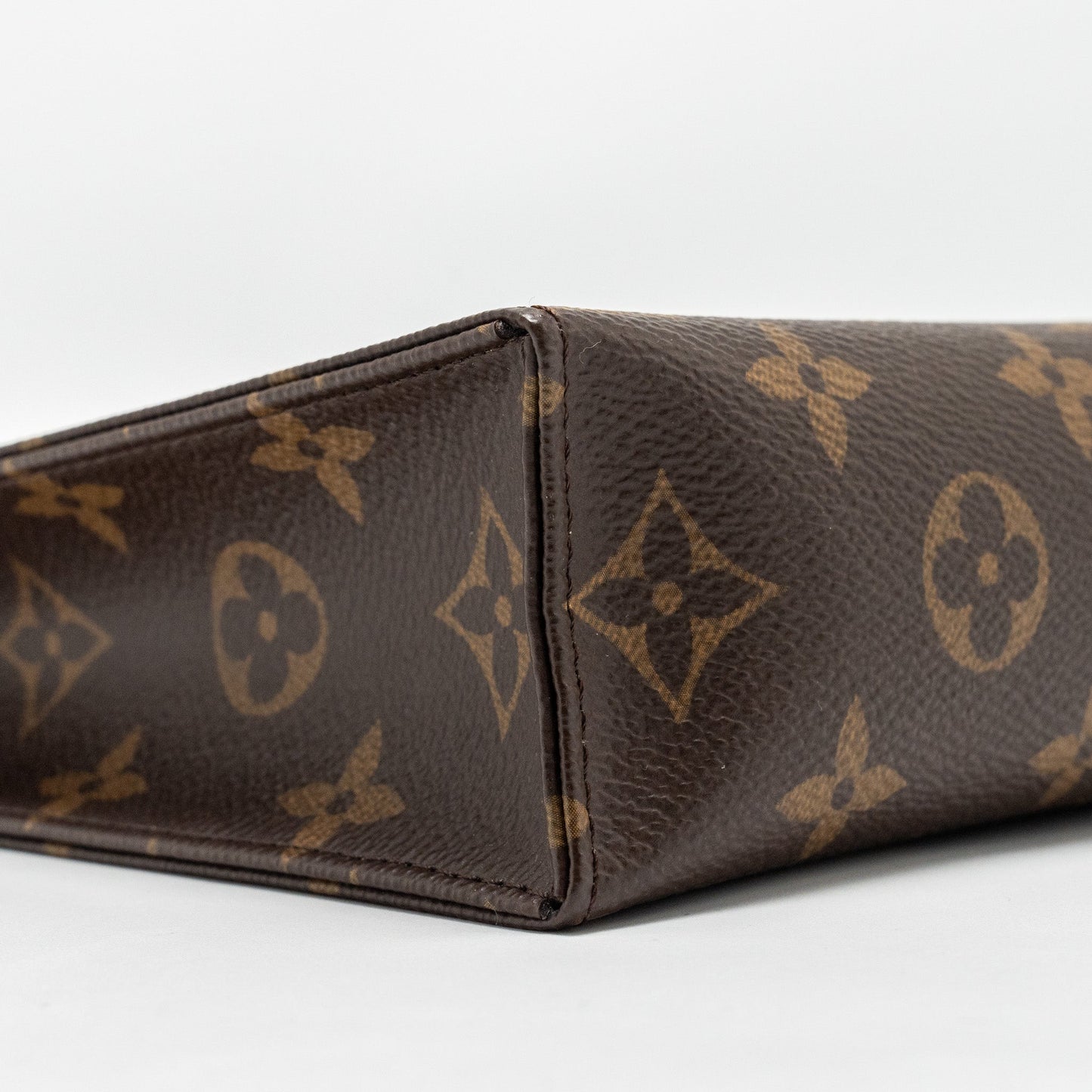 Louis Vuitton Poche Toilette 19 Monogram Canvas GHW