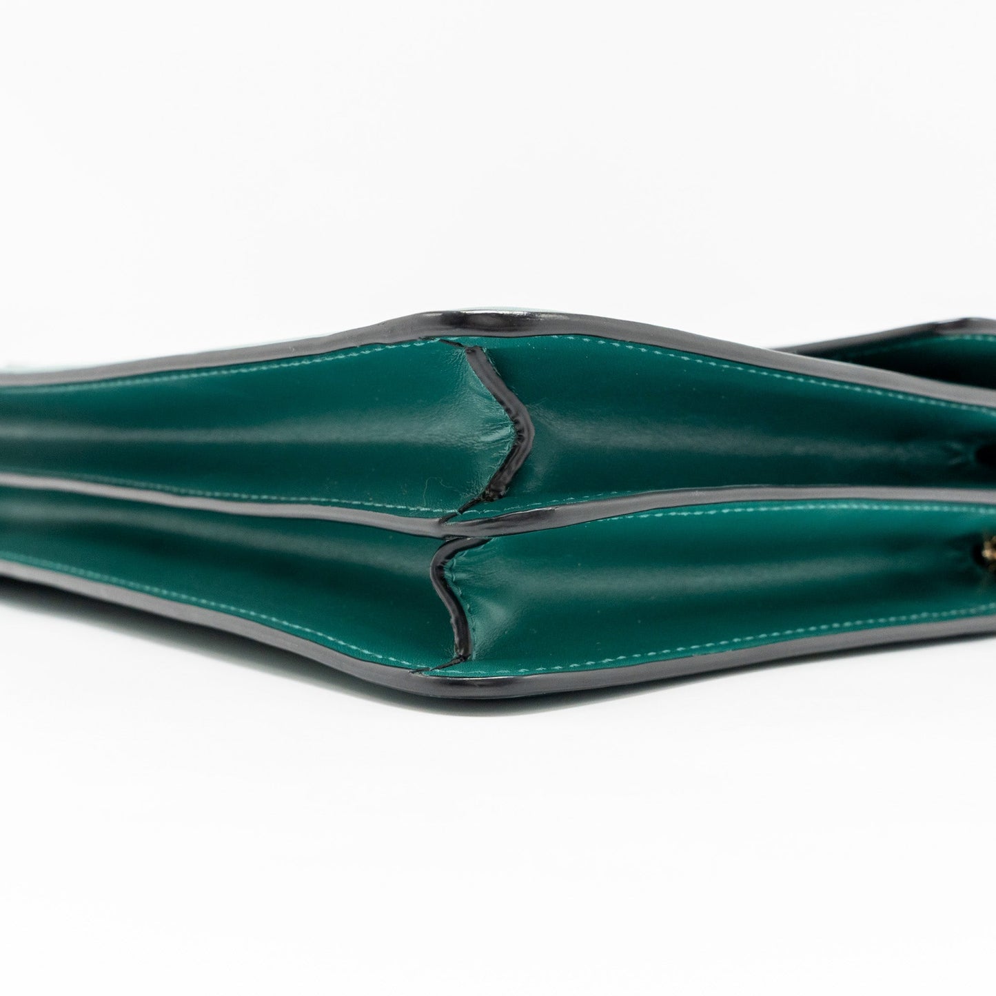 Bvlgari Serpenti Forever Shoulder Bag Calfskin Green LGHW