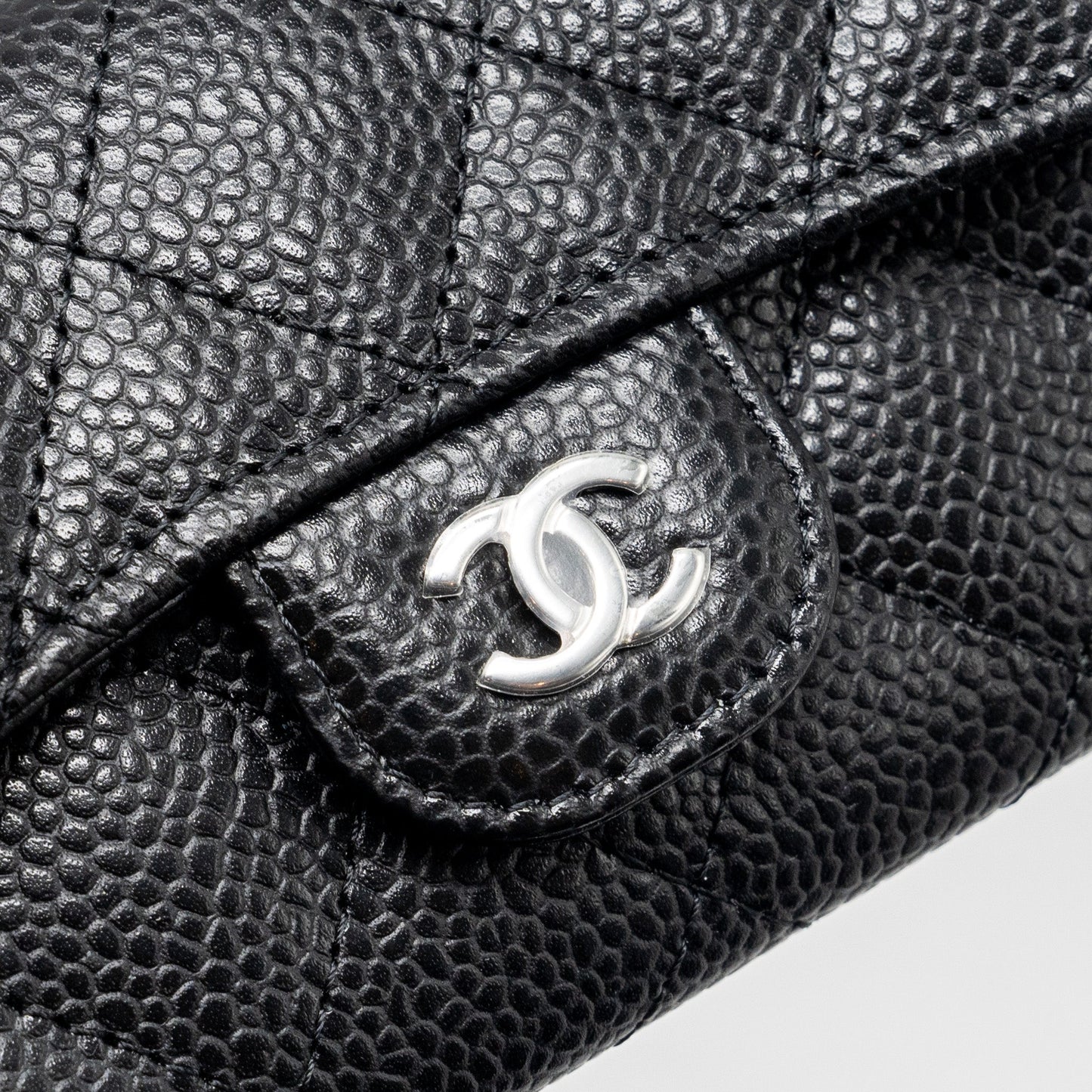 Chanel Classic flap card holder caviar black SHW (microchip)