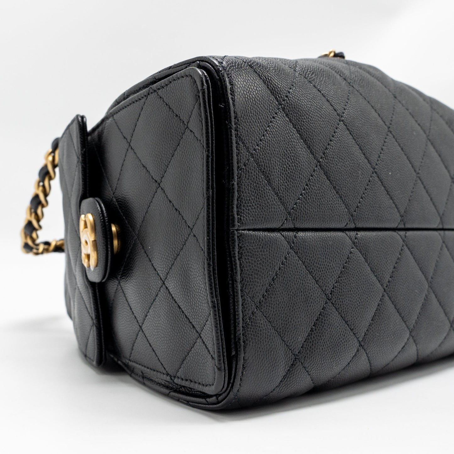 Chanel Small 25 Bag Caviar Black GHW (Microchip)
