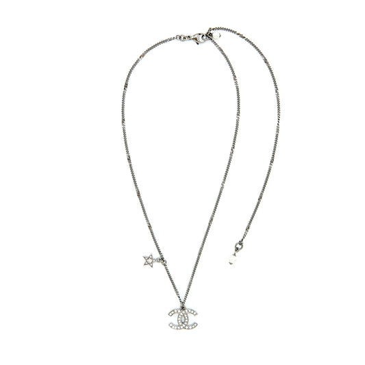 Chanel CC Logo And A Star Necklace Silver Tone
