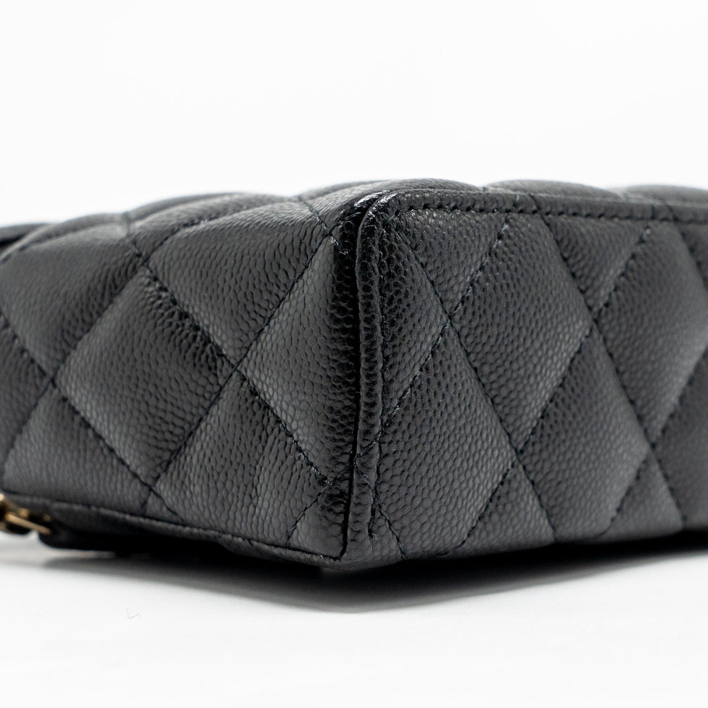 Chanel 25p CC top handle vanity with chain caviar black LGHW (microchip)