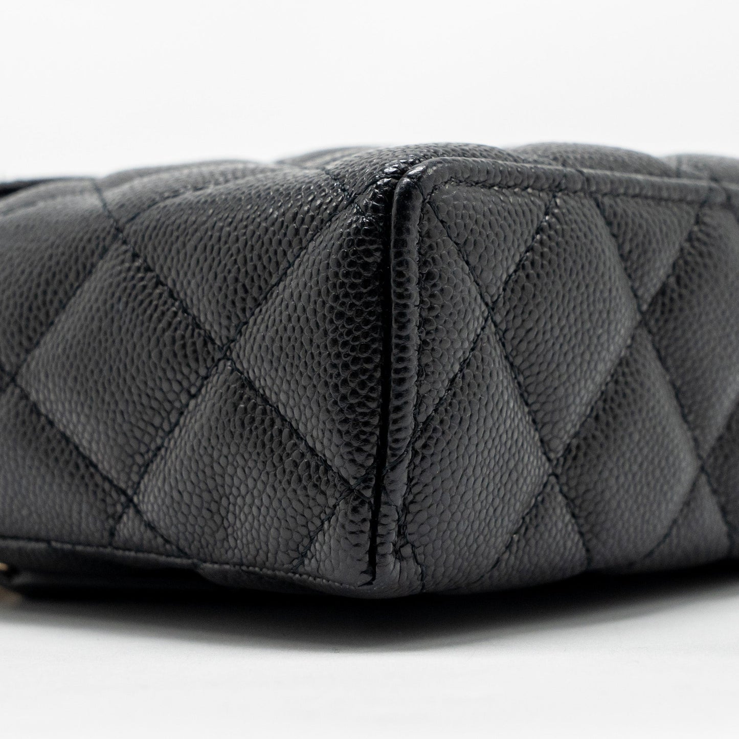 Chanel 25p CC top handle vanity with chain Caviar Black LGHW (microchip)