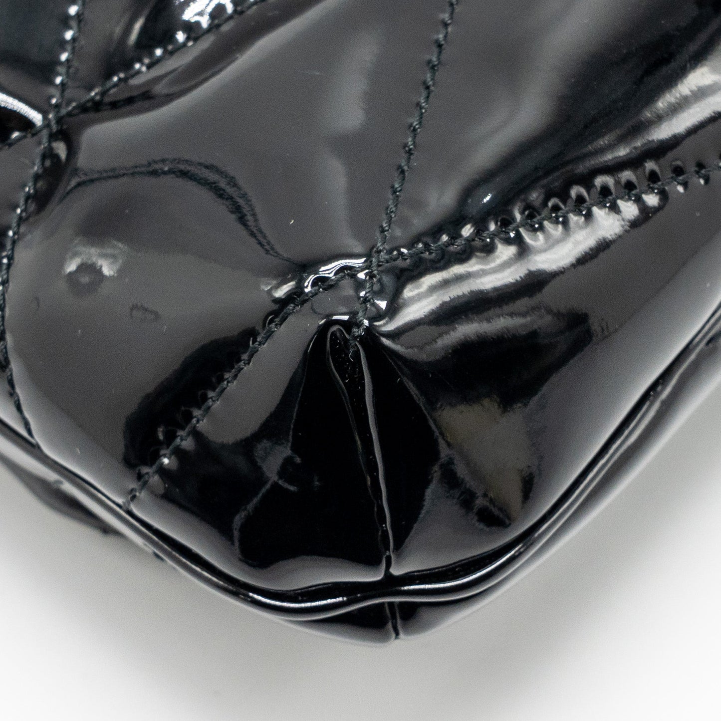 Saint Laurent/YSL LE 5 A 7 Quilted Shoulder Bag Patent Black GHW