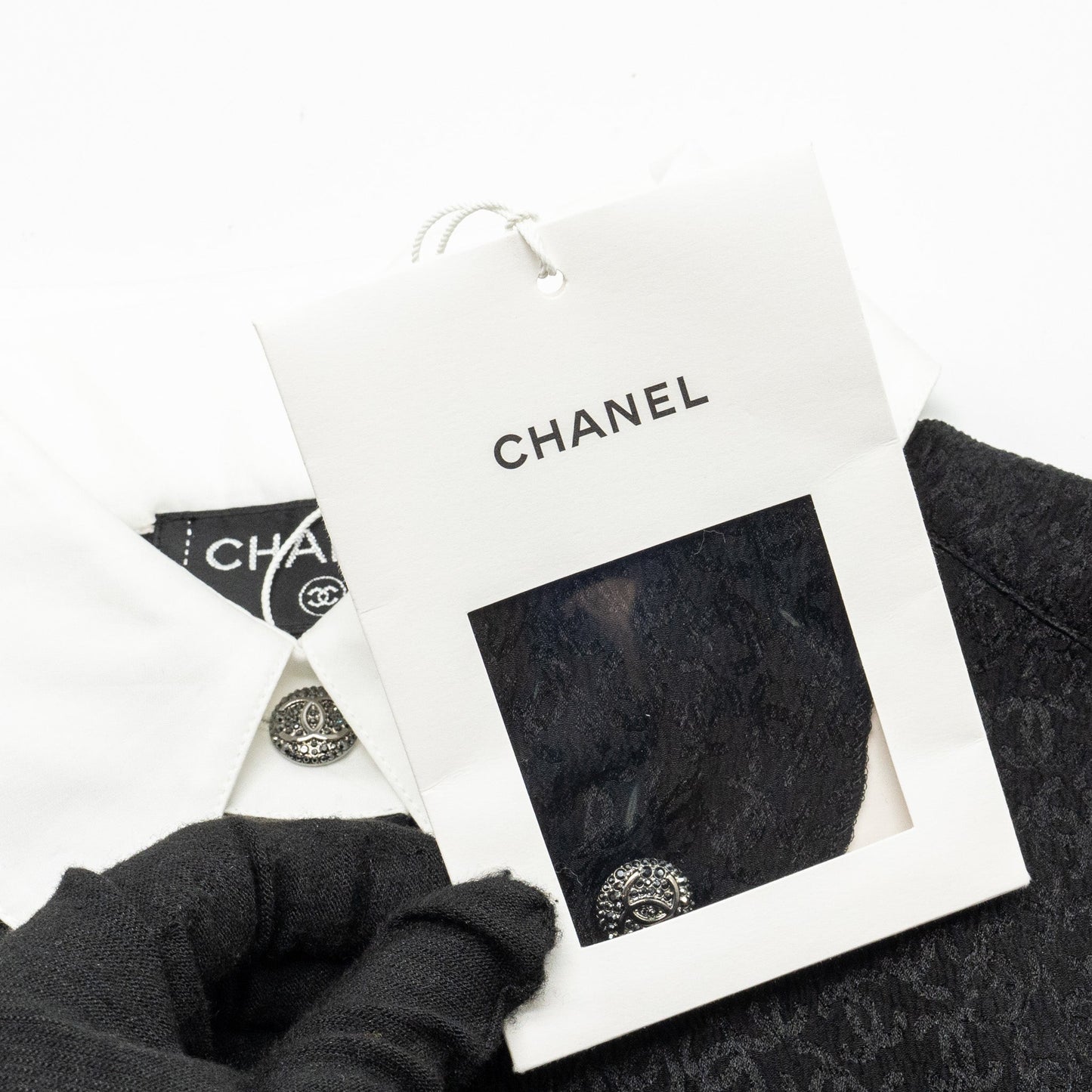 Chanel 21k Size 36 cc logo printed Tunic / Shirt Silk Black/White