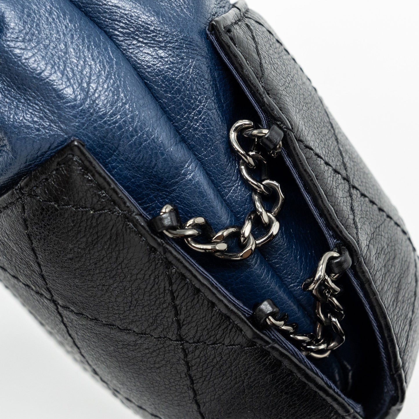 Chanel Small Bucket Bag Calfskin Navy/Black Multicolour Hardware