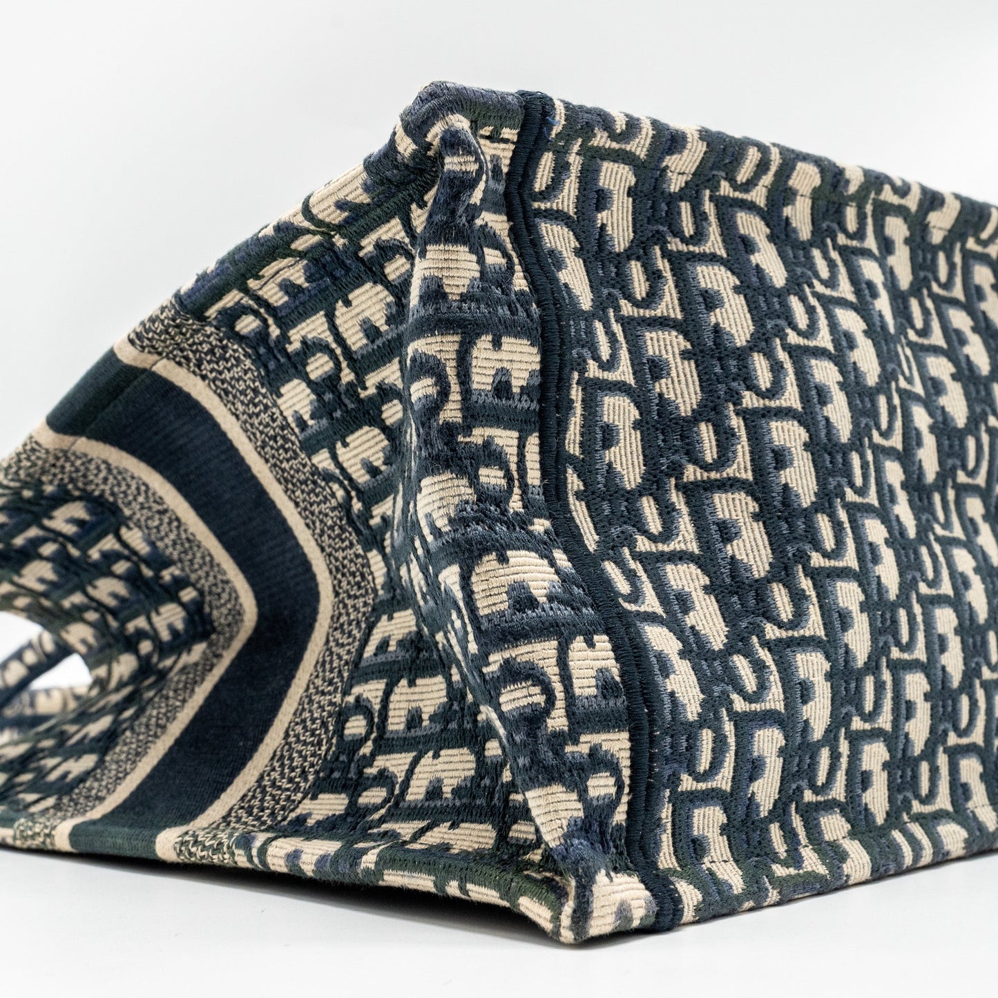 Dior Medium Book Tote Dior Oblique Embroidery blue