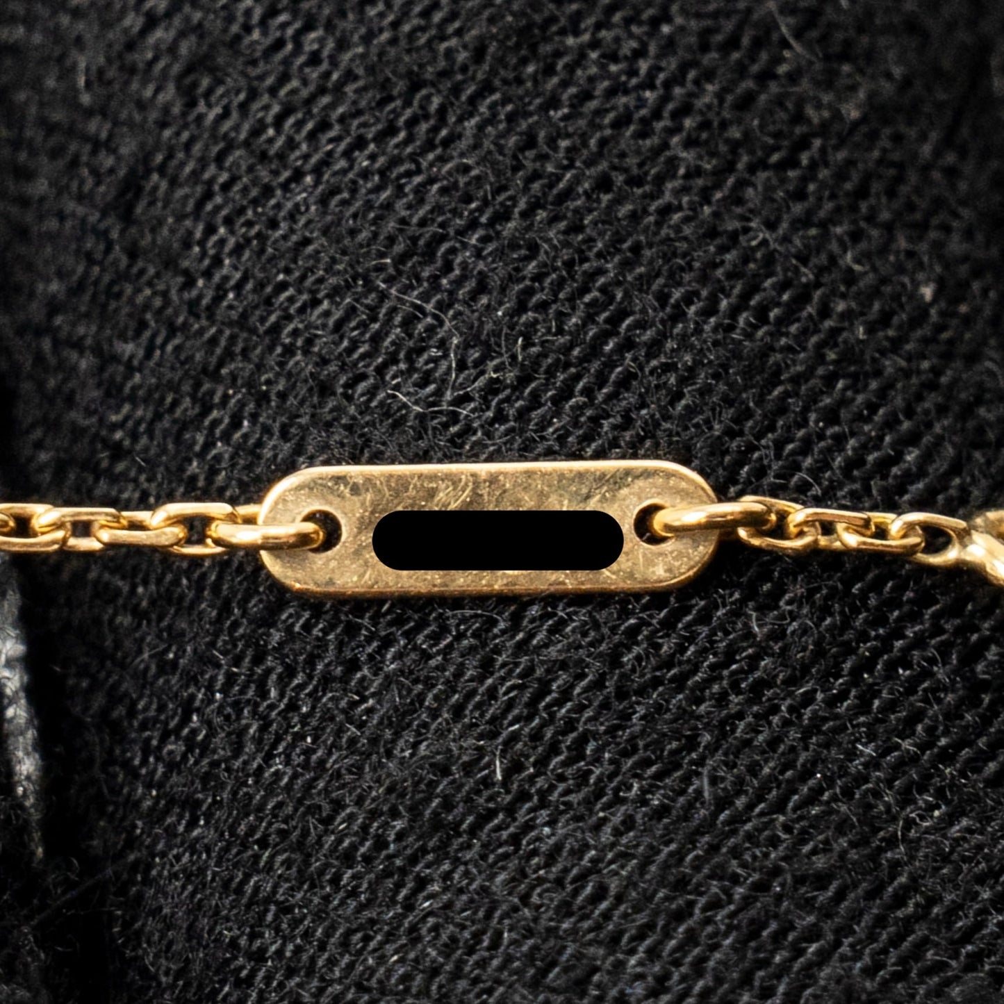Van Cleef & Arpels Sweet Alhambra Bracelet White Mother-of-Pearl Yellow Gold