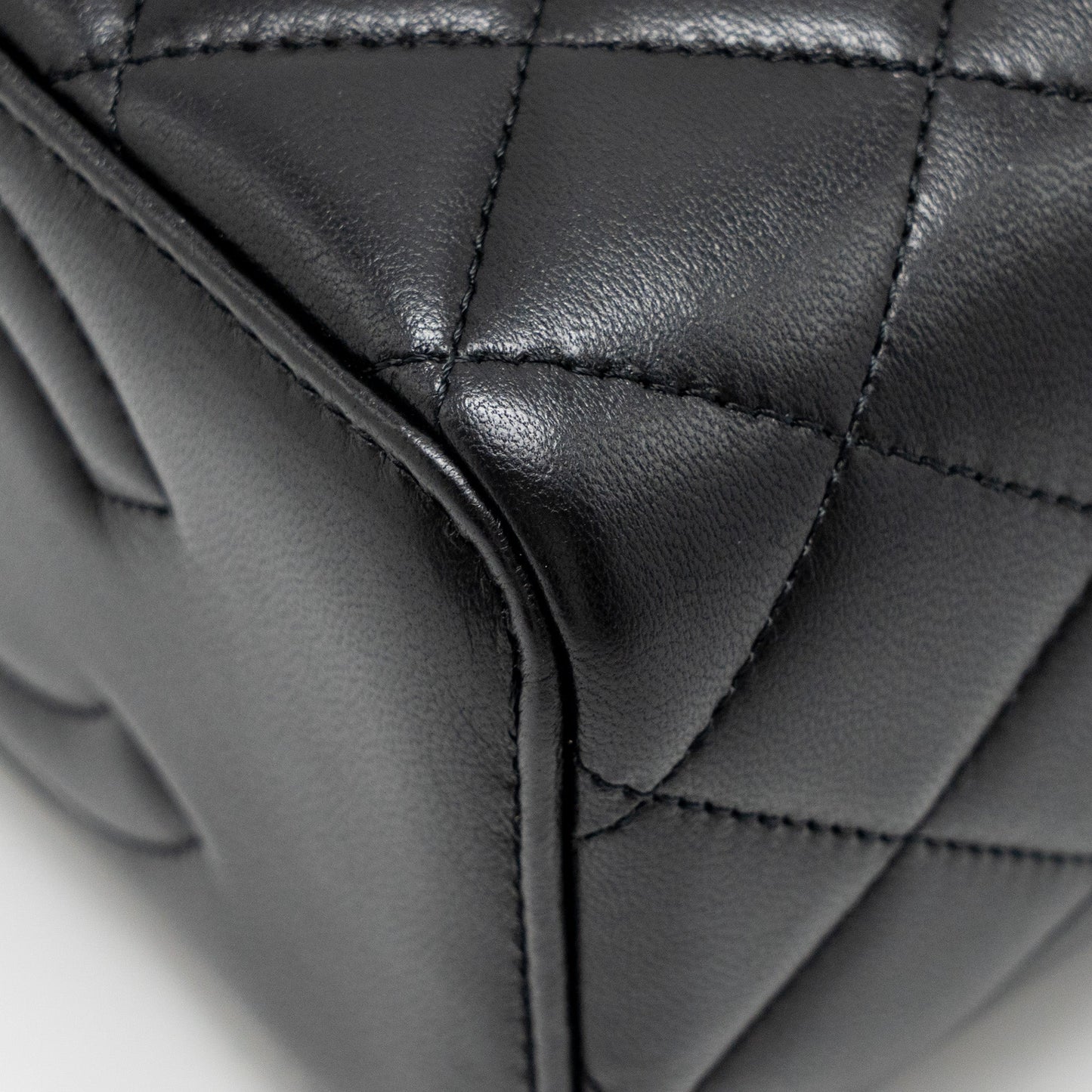 Chanel Top Handle Long Vanity Lambskin Black GHW(Microchip)
