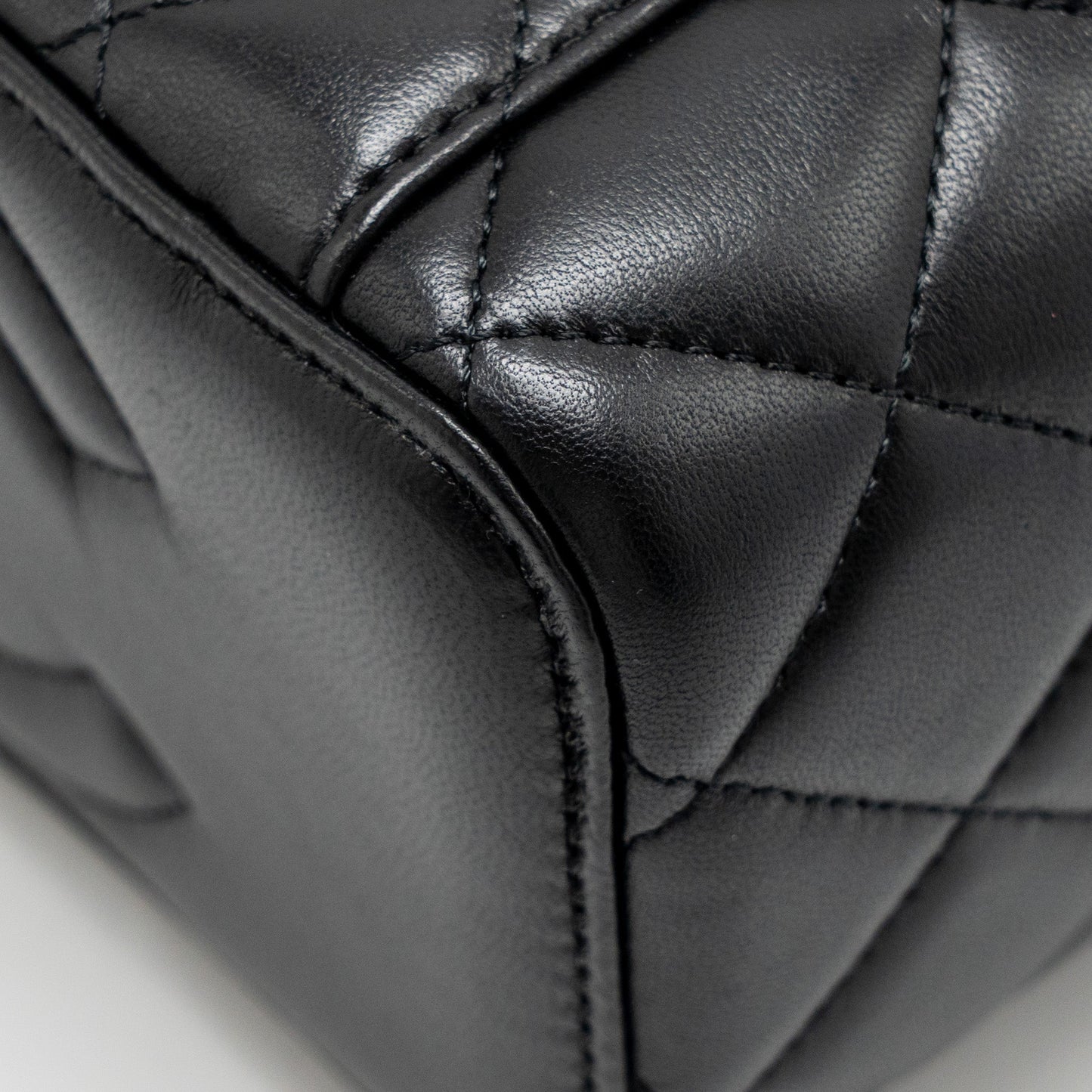 Chanel Top Handle Long Vanity Lambskin Black GHW(Microchip)