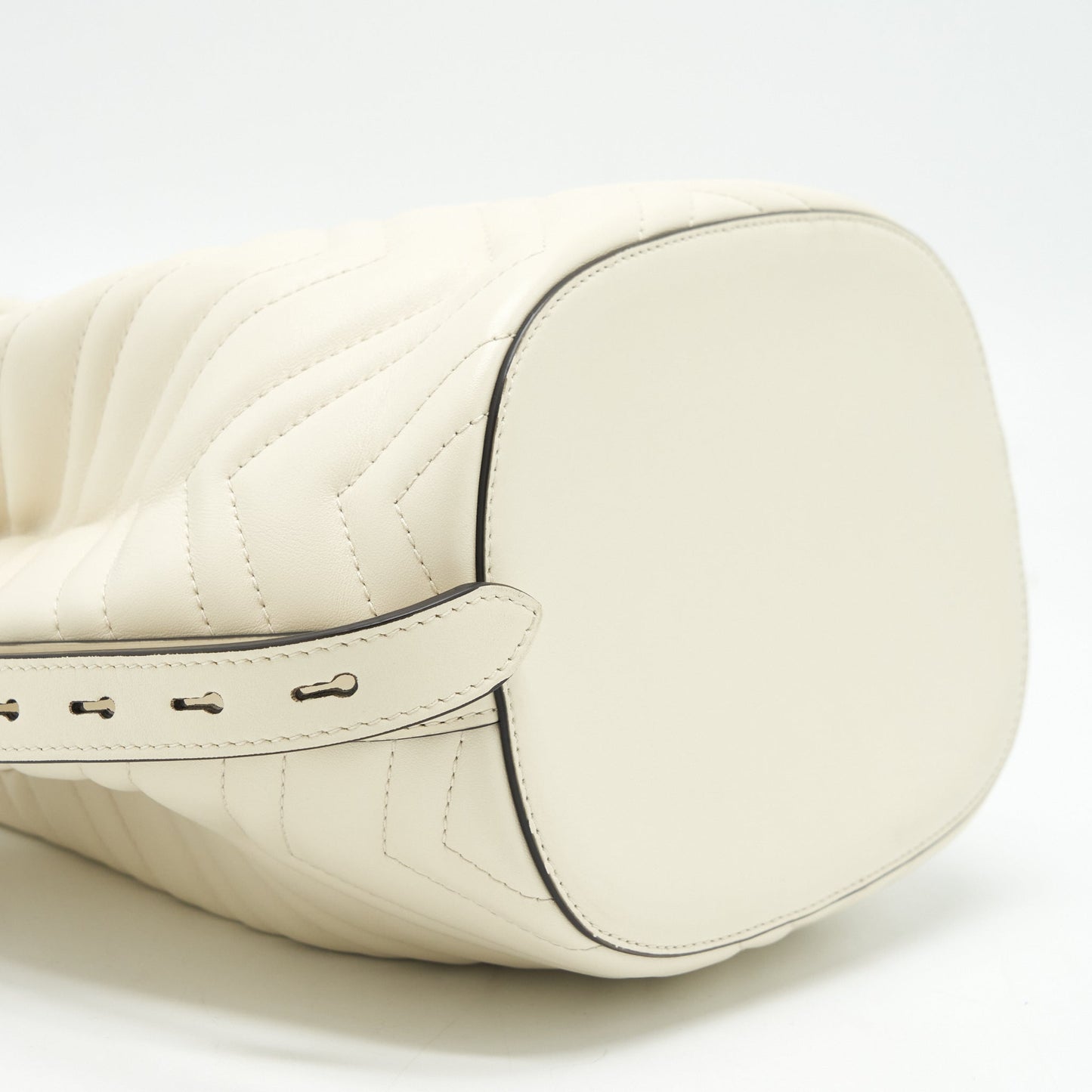 Gucci Bucket Bag White GHW