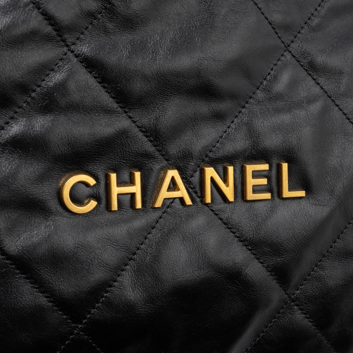 Chanel Medium 22 Bag Gold letter Shiny Calfskin Black GHW(Microchip)