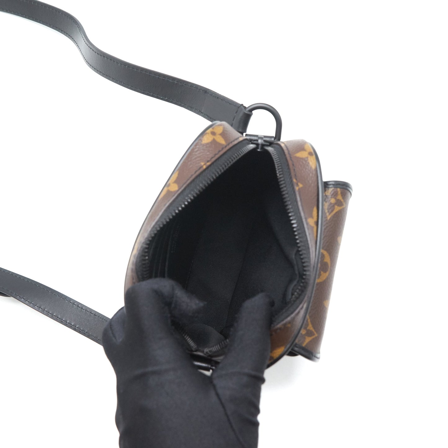 Louis Vuitton cross body camera bag monogram
