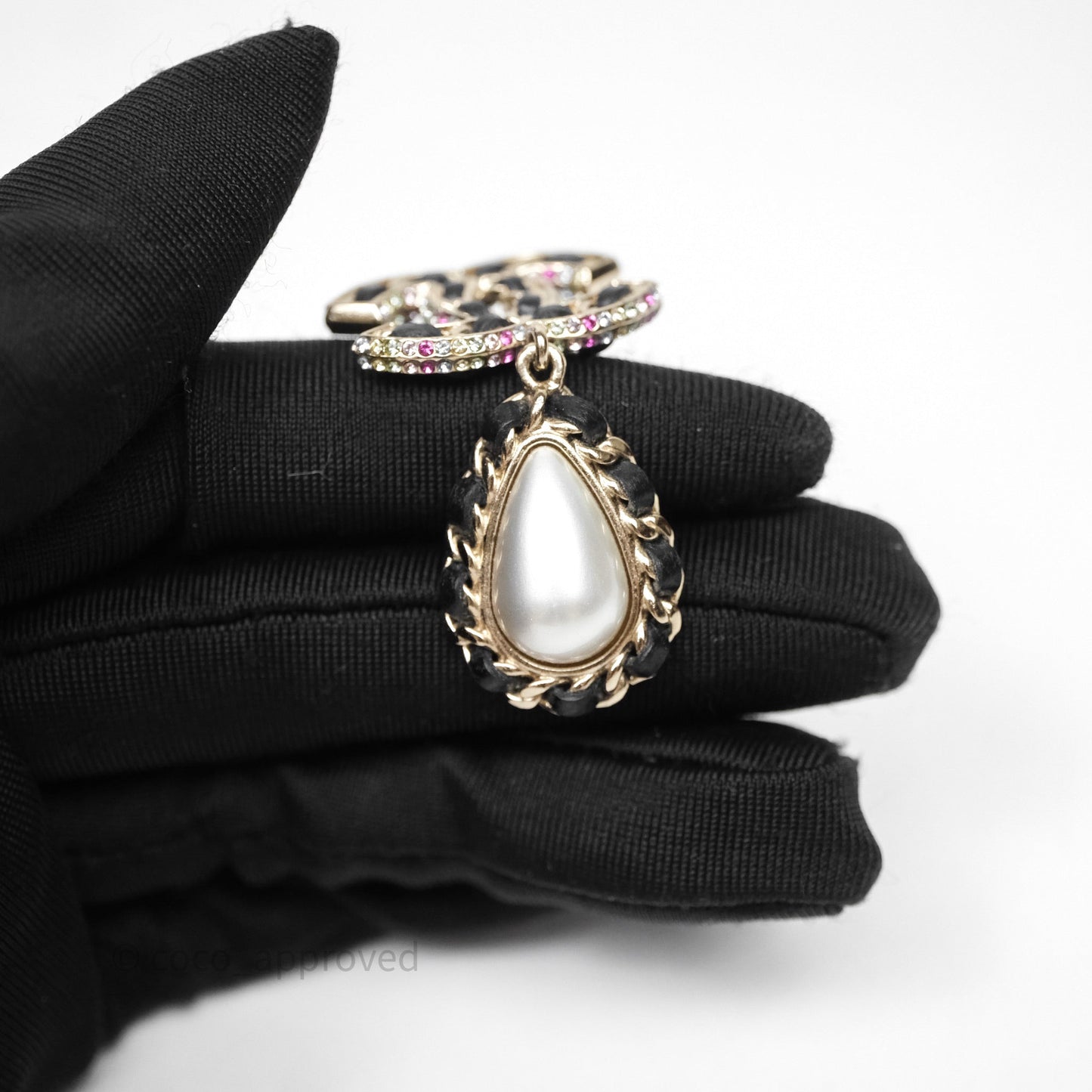Chanel Pearl Black Leather Drop Crystal CC Earrings Gold Tone 21P