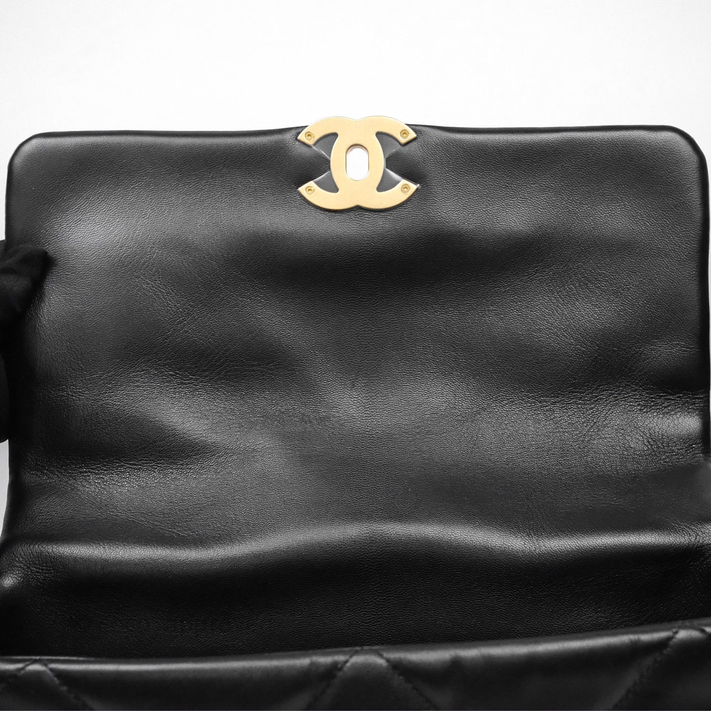 Chanel 19 Medium Black Mixed Hardware