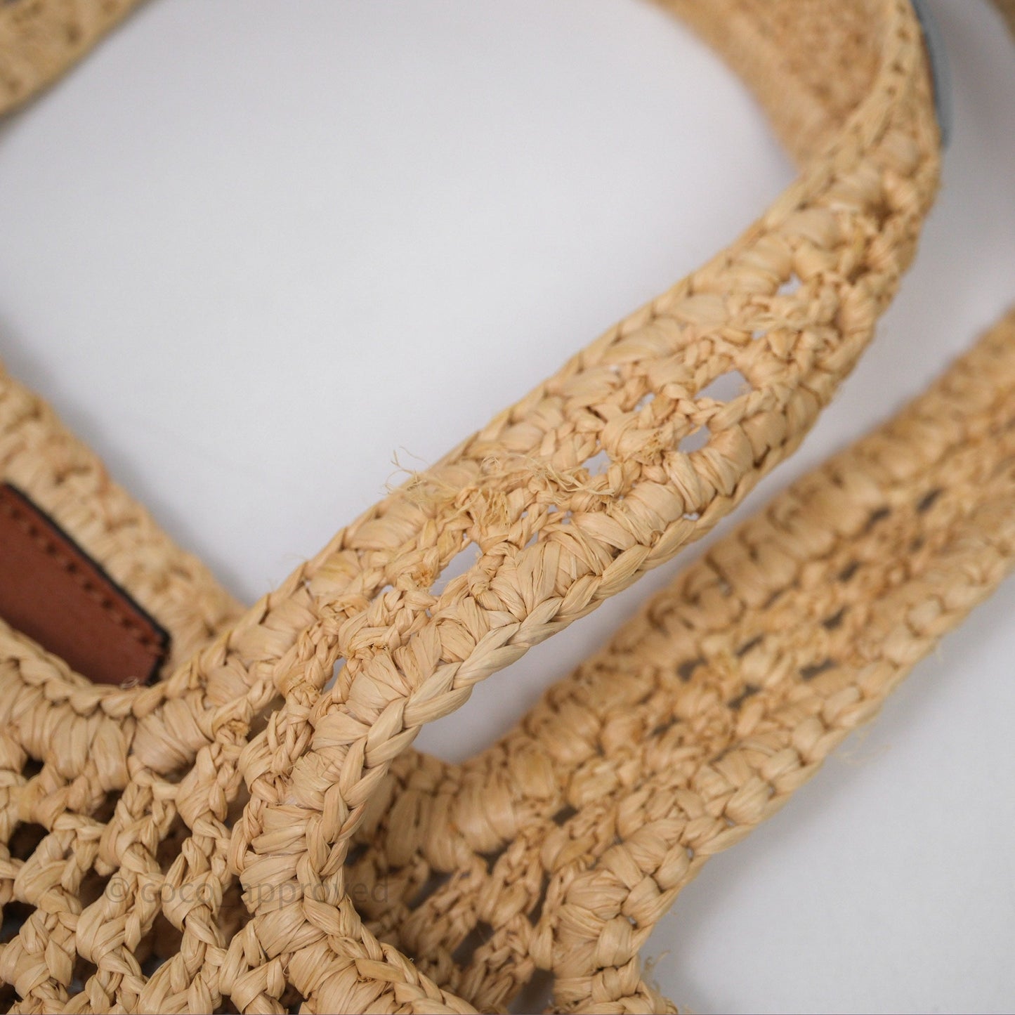 Louis Vuitton OnTheGo MM Raffia Natural