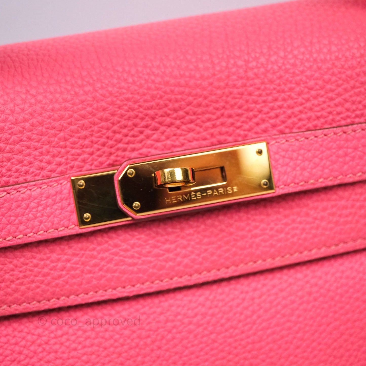 Hermès Kelly 32 Retourne Rose Azalee 8W Gold Hardware