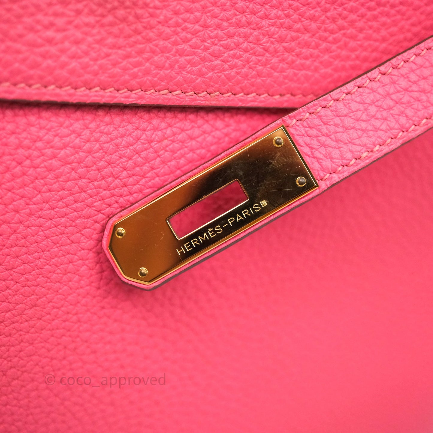 Hermès Kelly 32 Retourne Rose Azalee 8W Gold Hardware