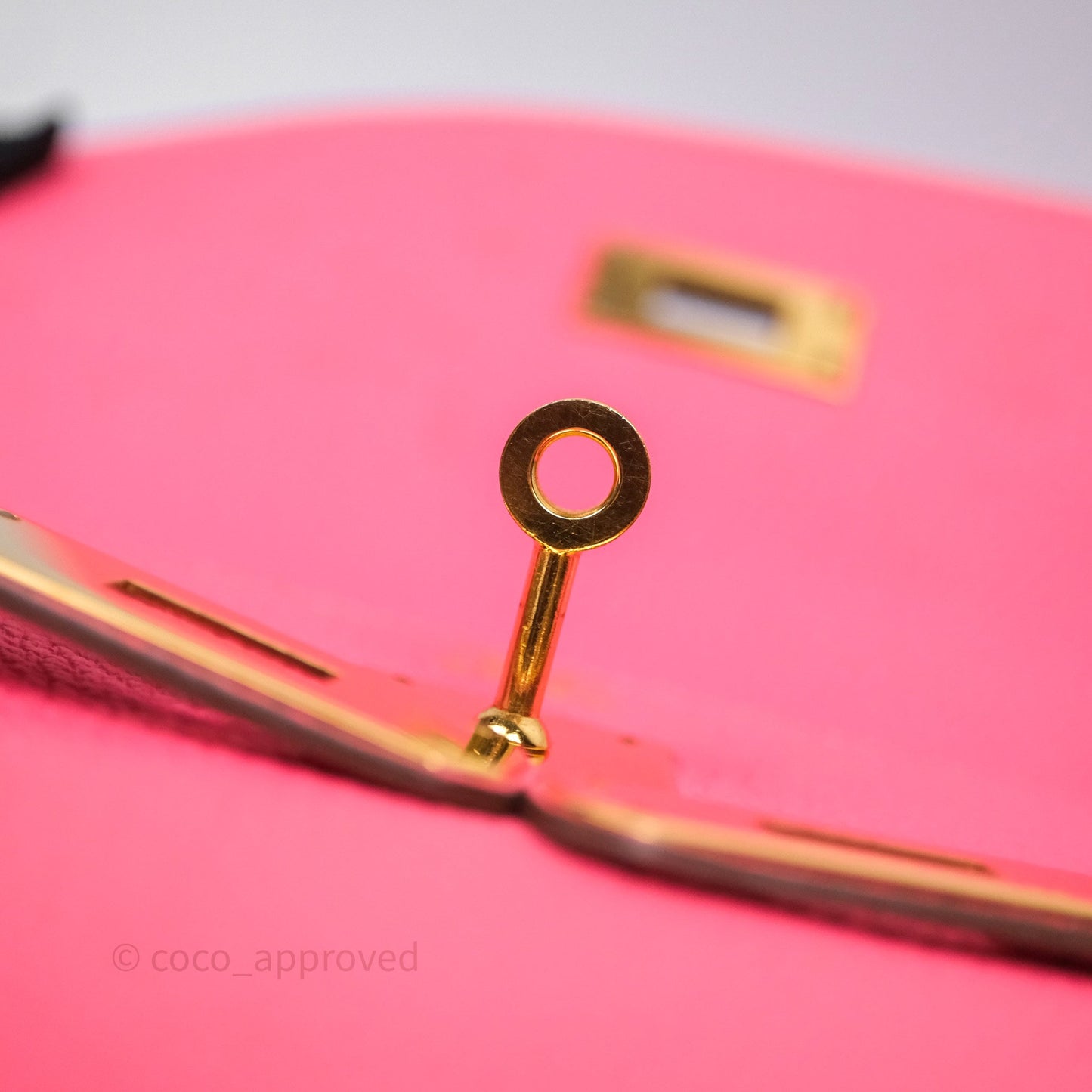 Hermès Kelly 32 Retourne Rose Azalee 8W Gold Hardware