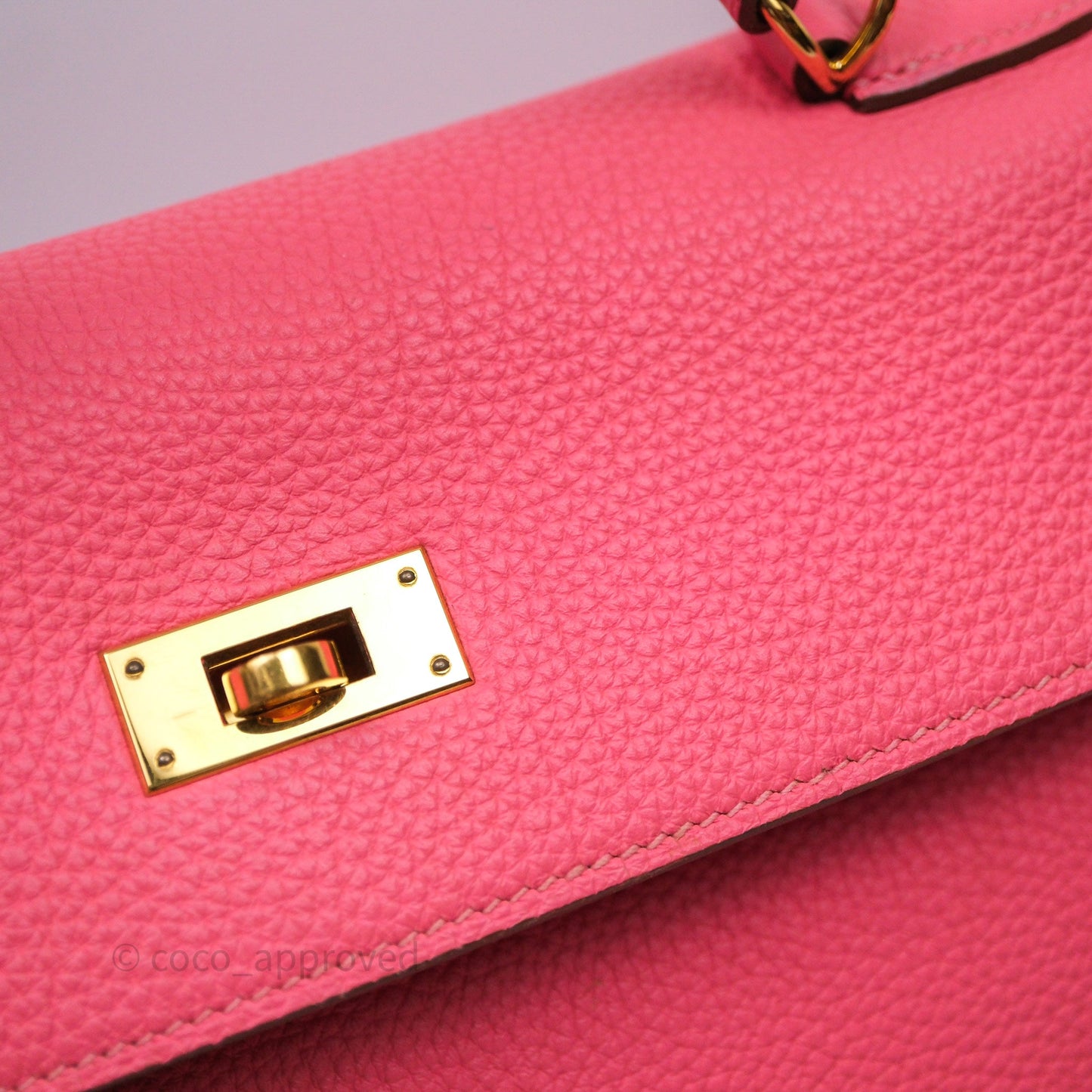 Hermès Kelly 32 Retourne Rose Azalee 8W Gold Hardware