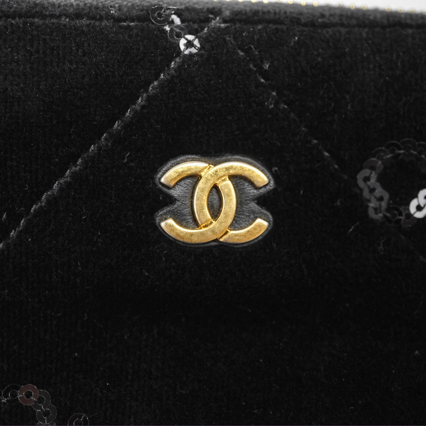 Chanel 22 Small Sequins Logo Black Velvet